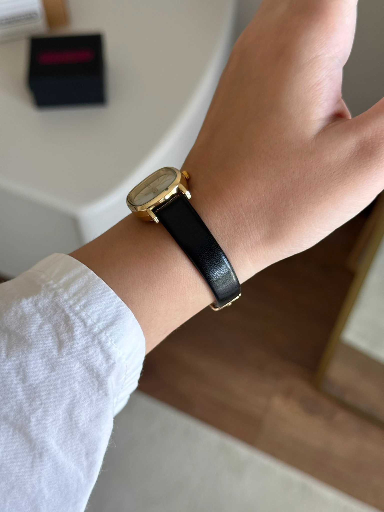 Tiny Minimal Deri Kayış Kadın Kol Saati - Siyah