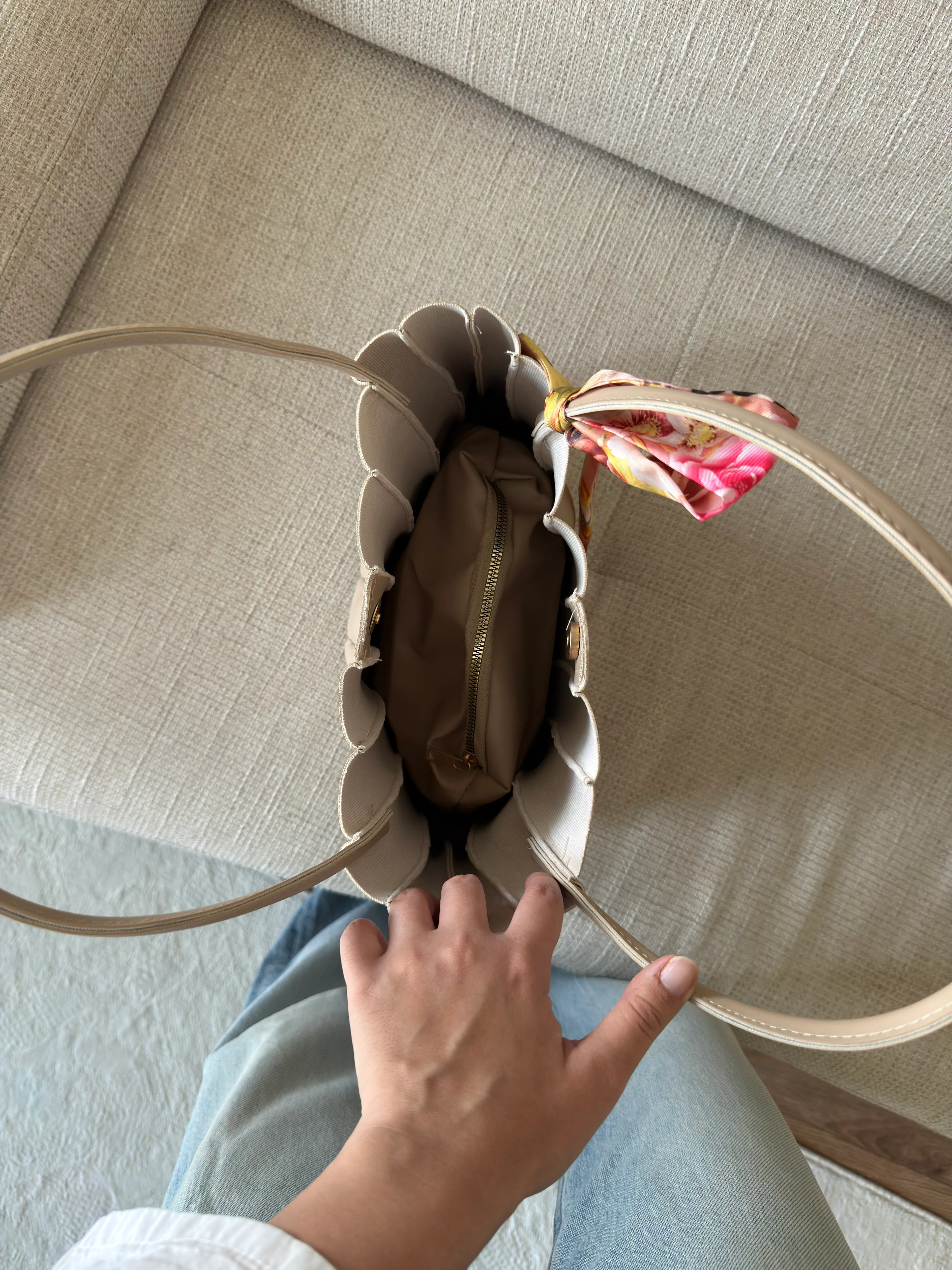 Poffey Fularlı ve Makyaj Çantası Hediyeli Kadın Çanta