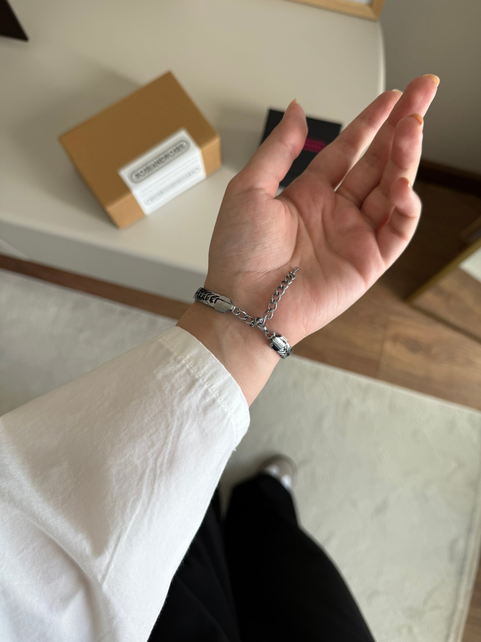 Lunox Örgü Zincir Kordon Minimal Kadın Kol Saati Gümüş (Beyaz Kadran)