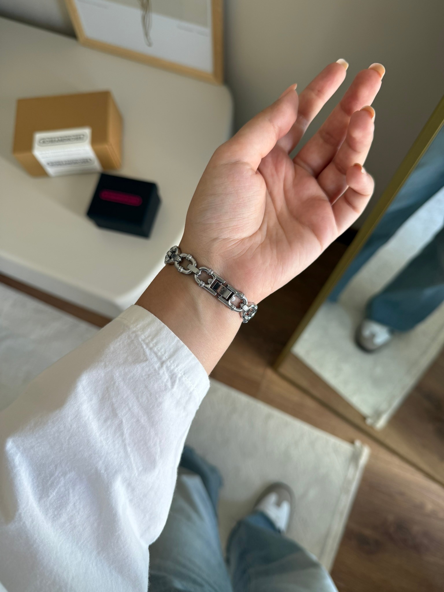 Twina Halka Tasarım Kordon Kadın Kol Saati Gümüş (Mor Kadran)