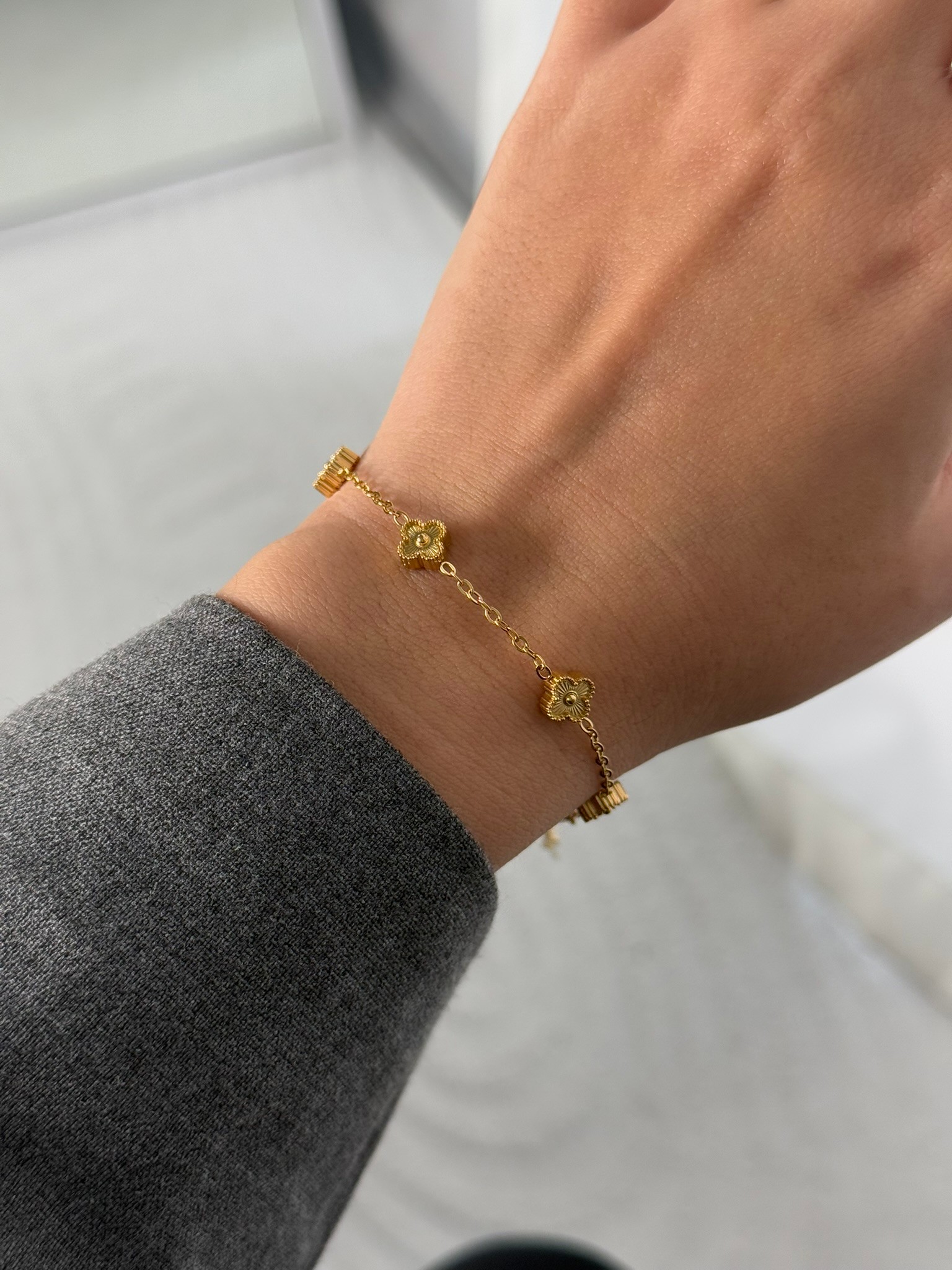 Mini VC Orijinal Model Bileklik Gold