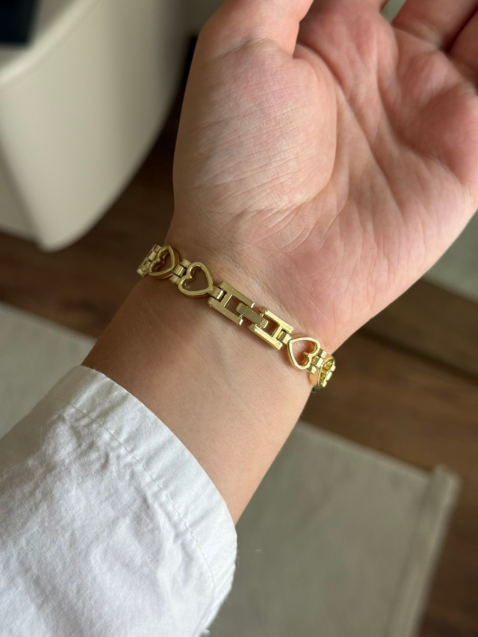 Heartles Kalp Detaylı Minimal Kadın Kol Saati Gold (Pembe Kadran)