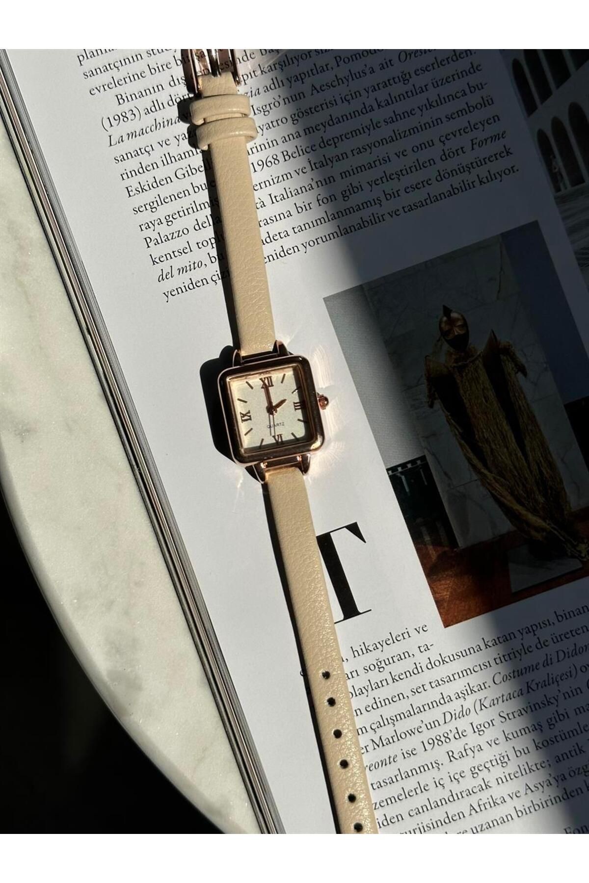 Gaeta Kare Özel Seri Kadın Krem Deri Minimal Vintage Yeni Sezon Rose Çerçeve Kol Saati