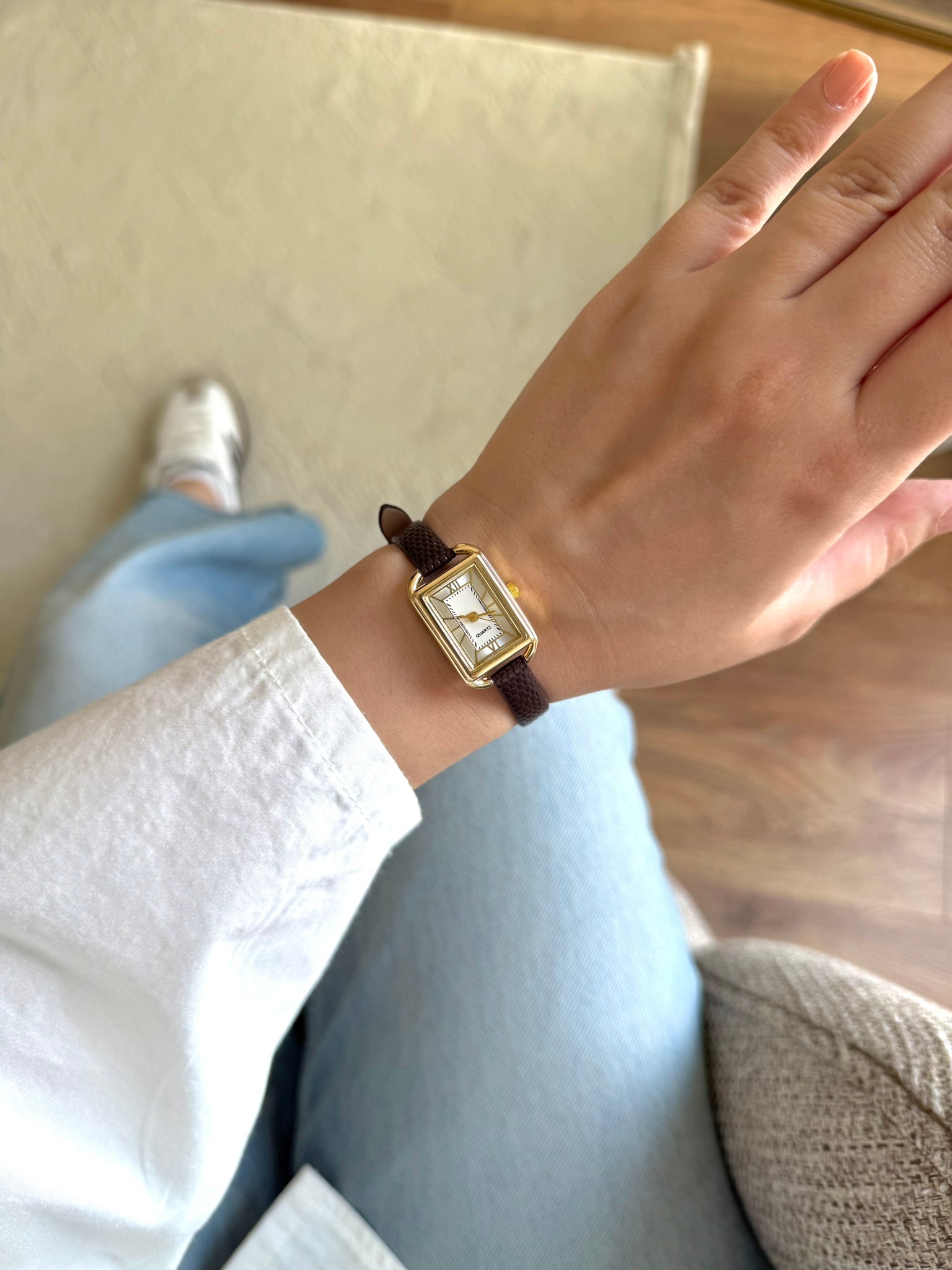 Lida Minimal Desenli Deri Kayış Vintage Model Kadın Kol Saati Kahverengi