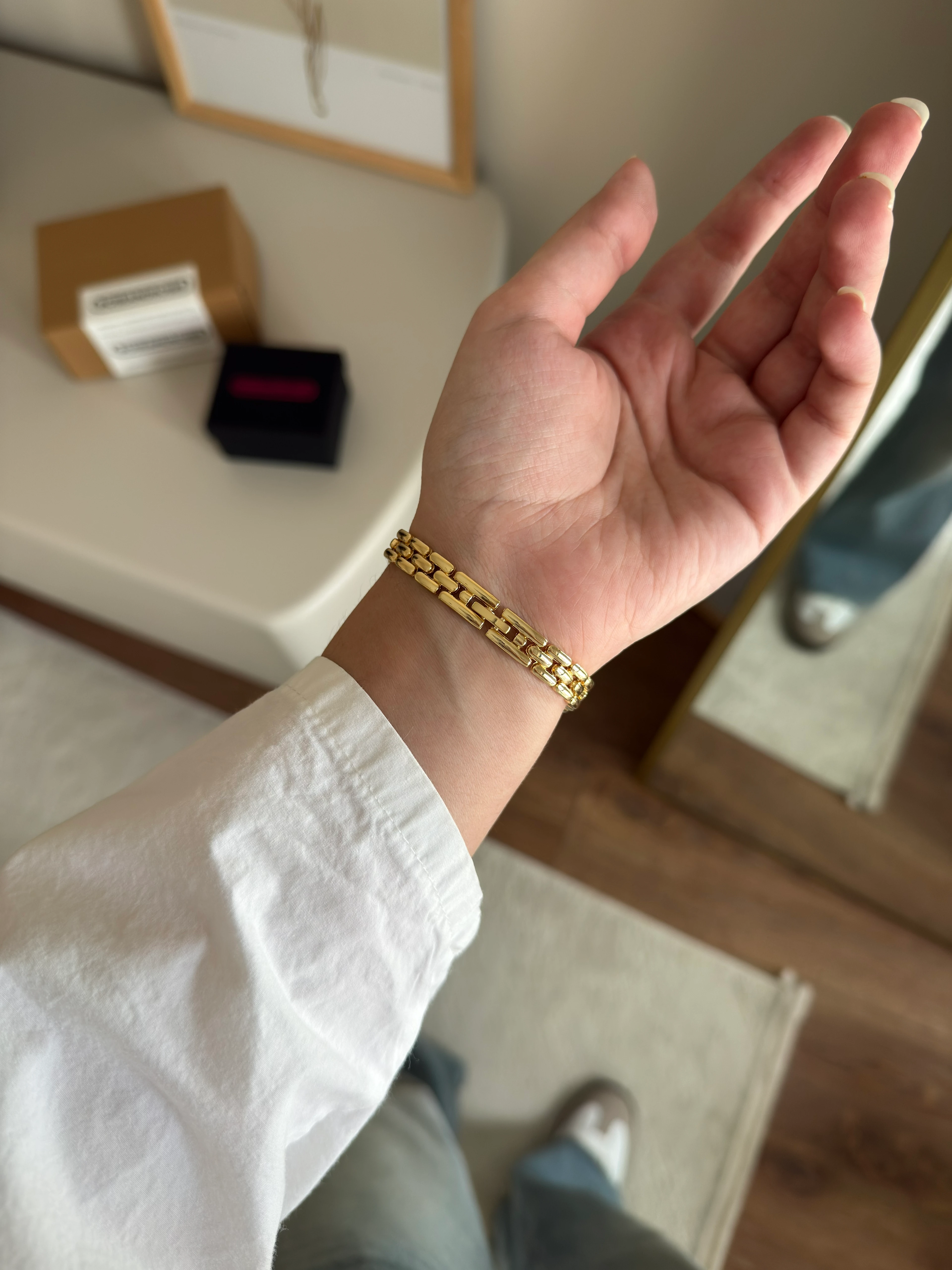 Volenda Vintage Model Kadın Kol Saati - Gold-Lacivert Kadran