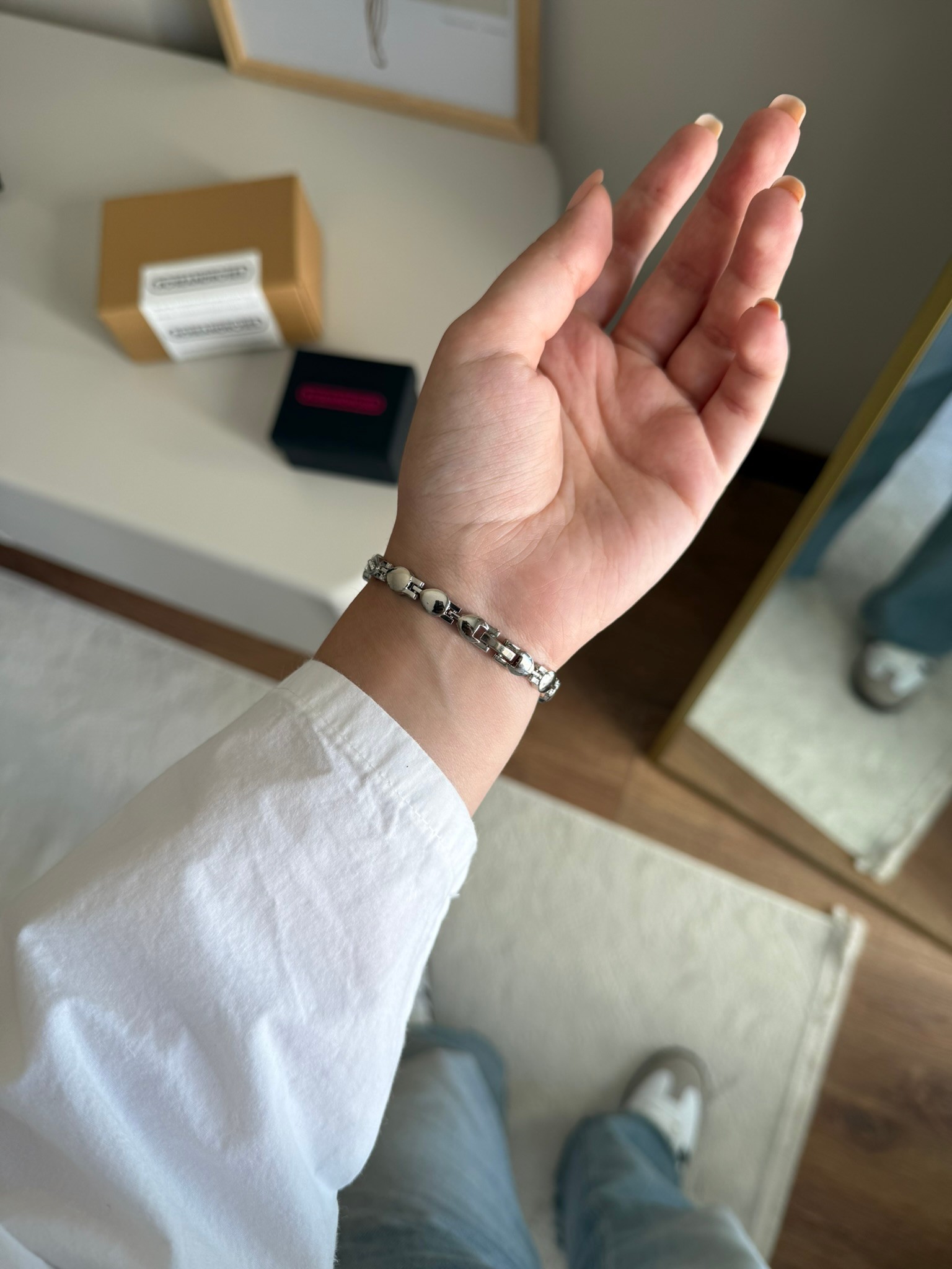 Harrene Damla Taşlı Yeni Sezon İnce Kordon Kadın Kol Saati Gümüş (Bordo Kadran)