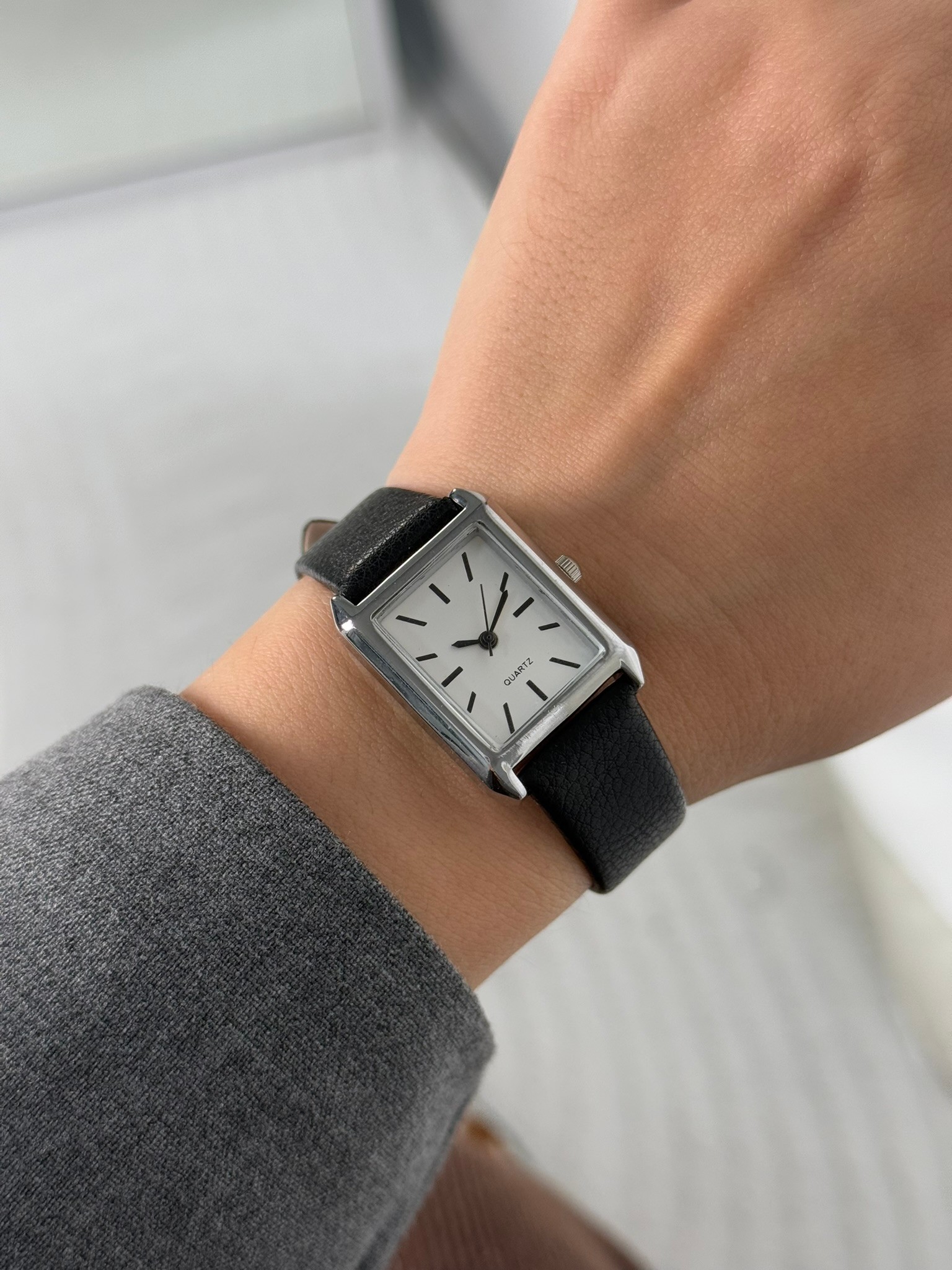 Shay Basic Deri Kayış Vintage Model Kol Saati Siyah