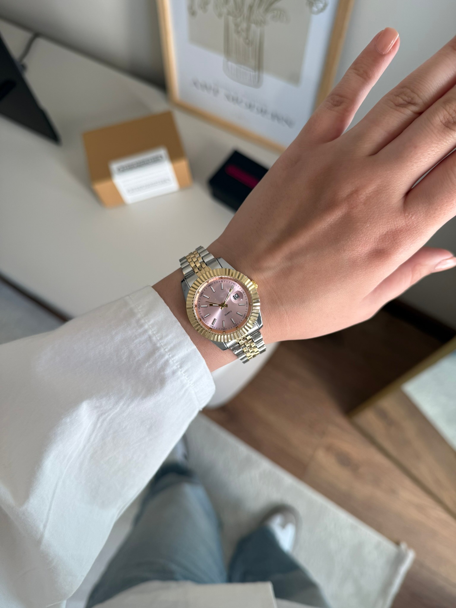 Rolven Yuvarlak Tırtıklı Kasa Kadın Kol Saati Gold-Gümüş (Pembe Kadran)