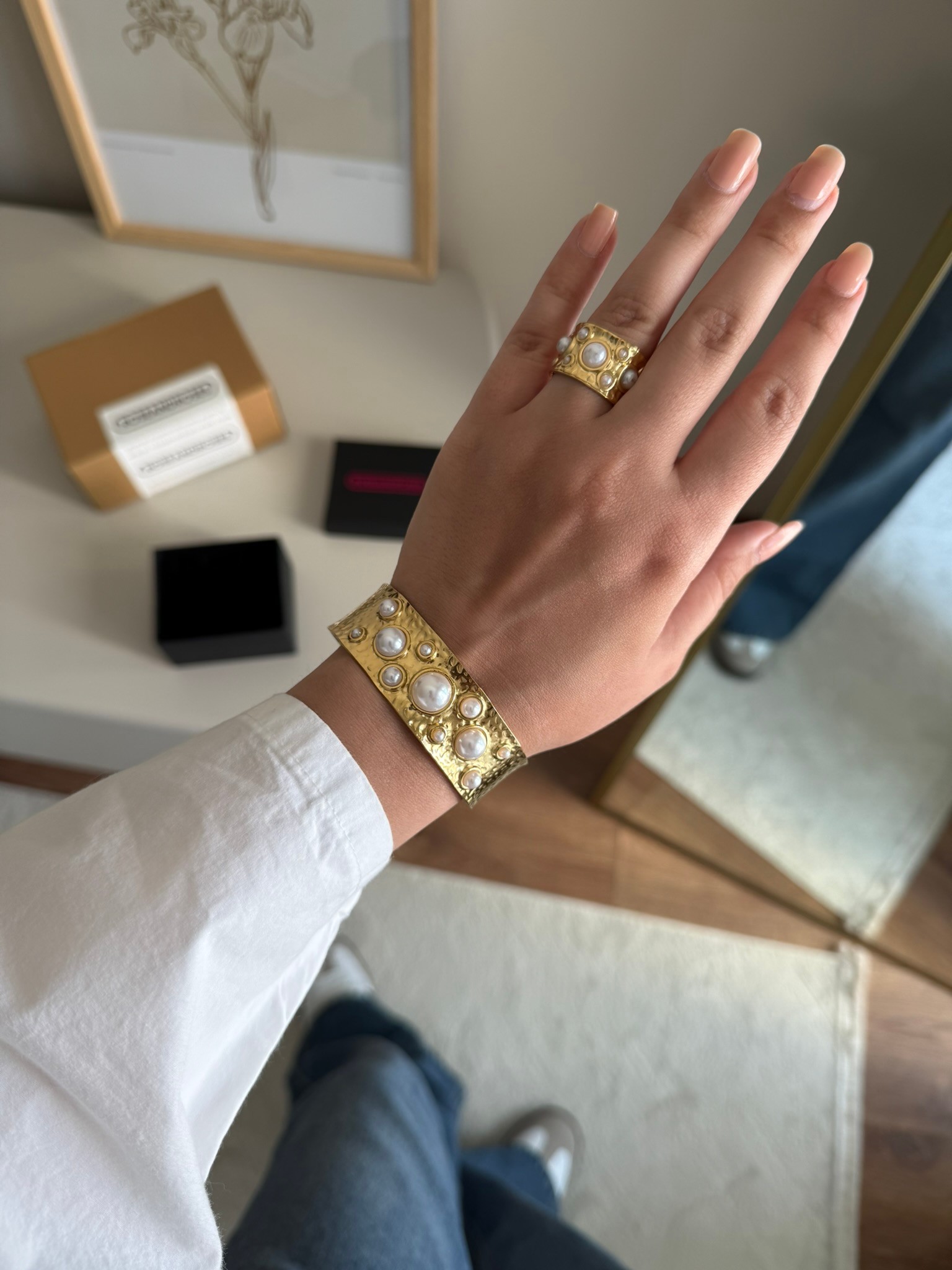 Geniş İnci Detaylı Pinterest Bileklik ve Yüzük Seti Gold