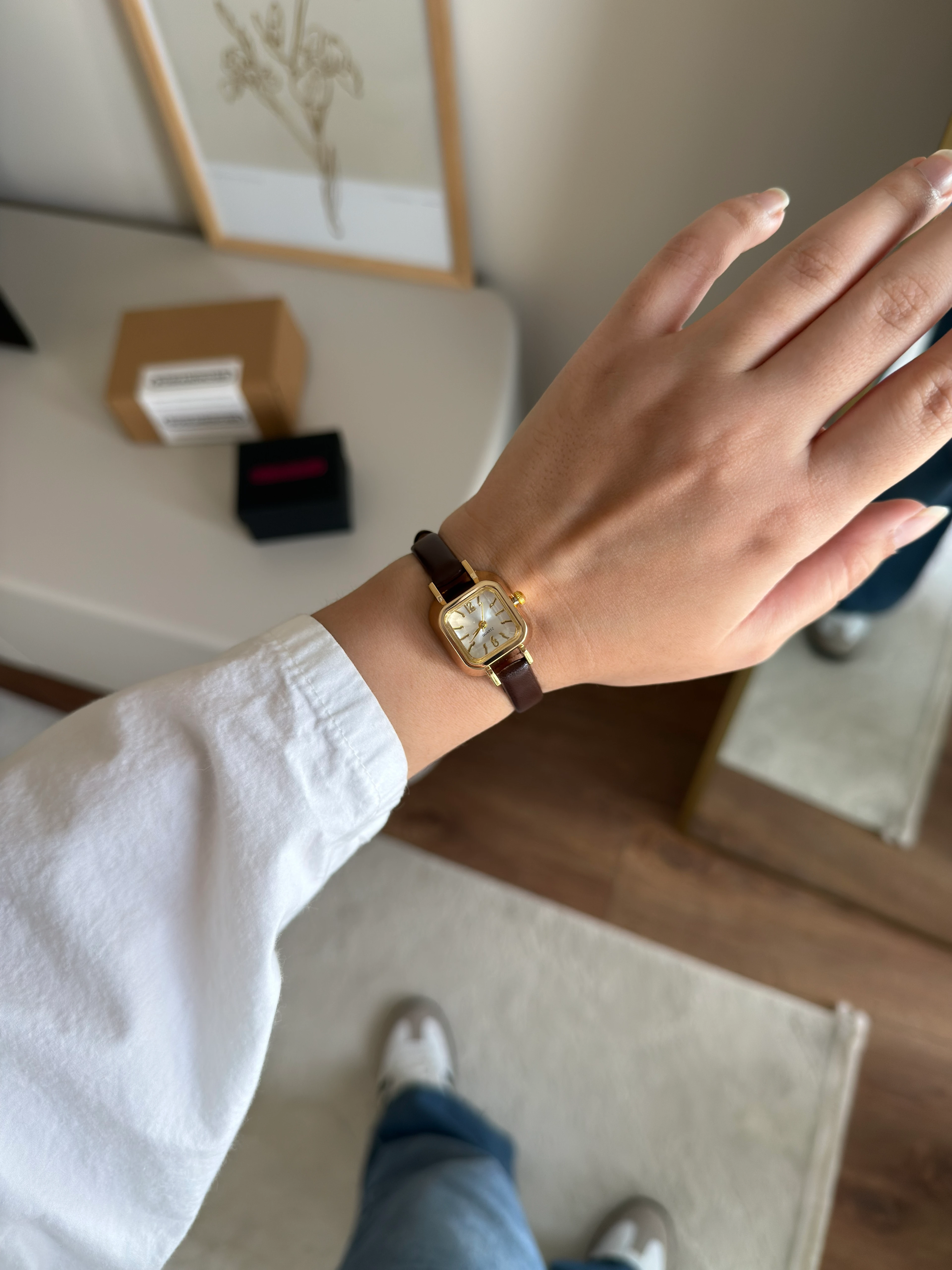 Magid Minimal Deri Kayış Kadın Kol Saati - Kahverengi