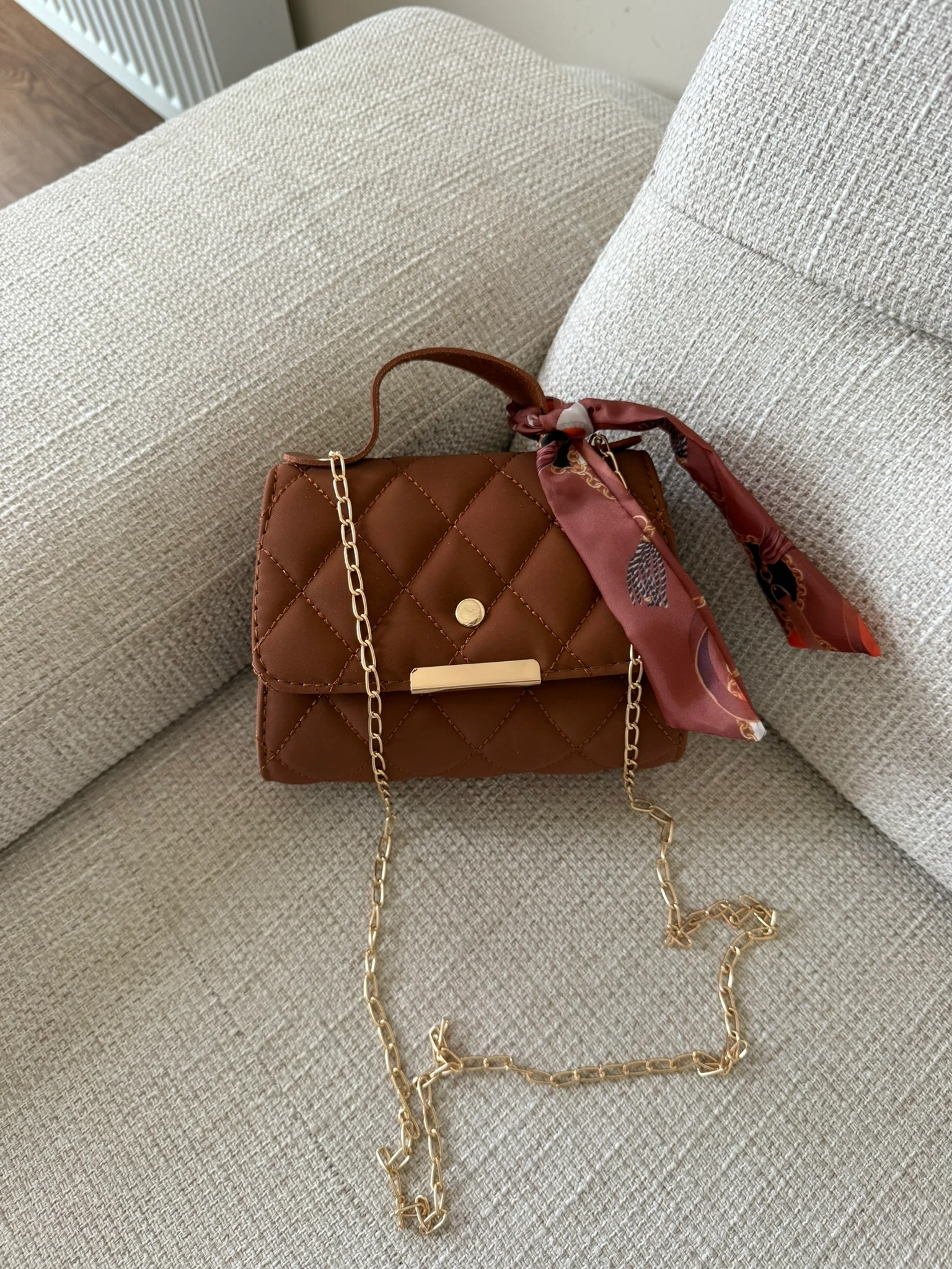 Terfsa Fularlı Kapitone Model Minimal Kadın Çanta - Taba