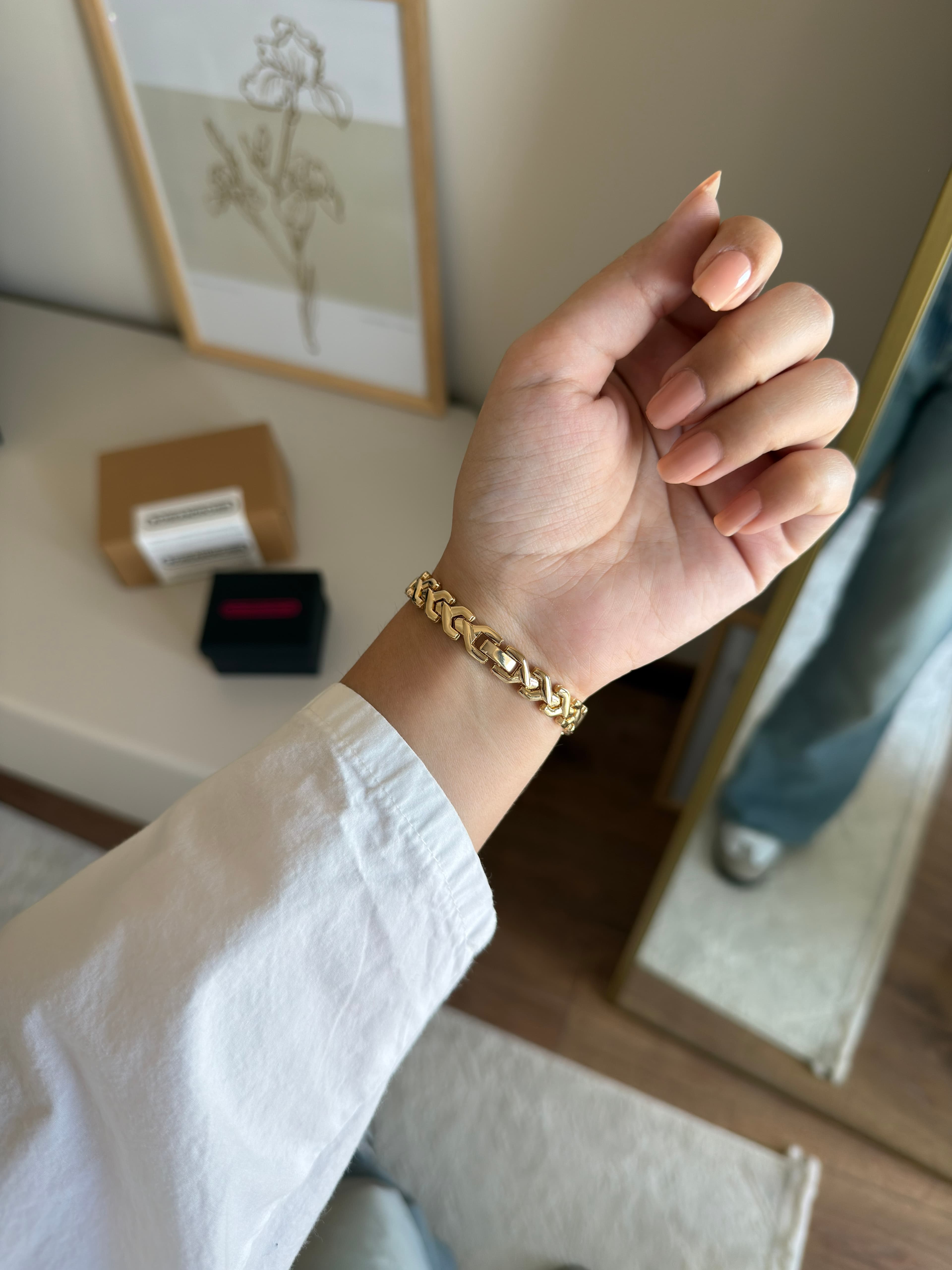 Serry Minimal Yeni Sezon Kadın Kol Saati Gold (Beyaz Kadran)