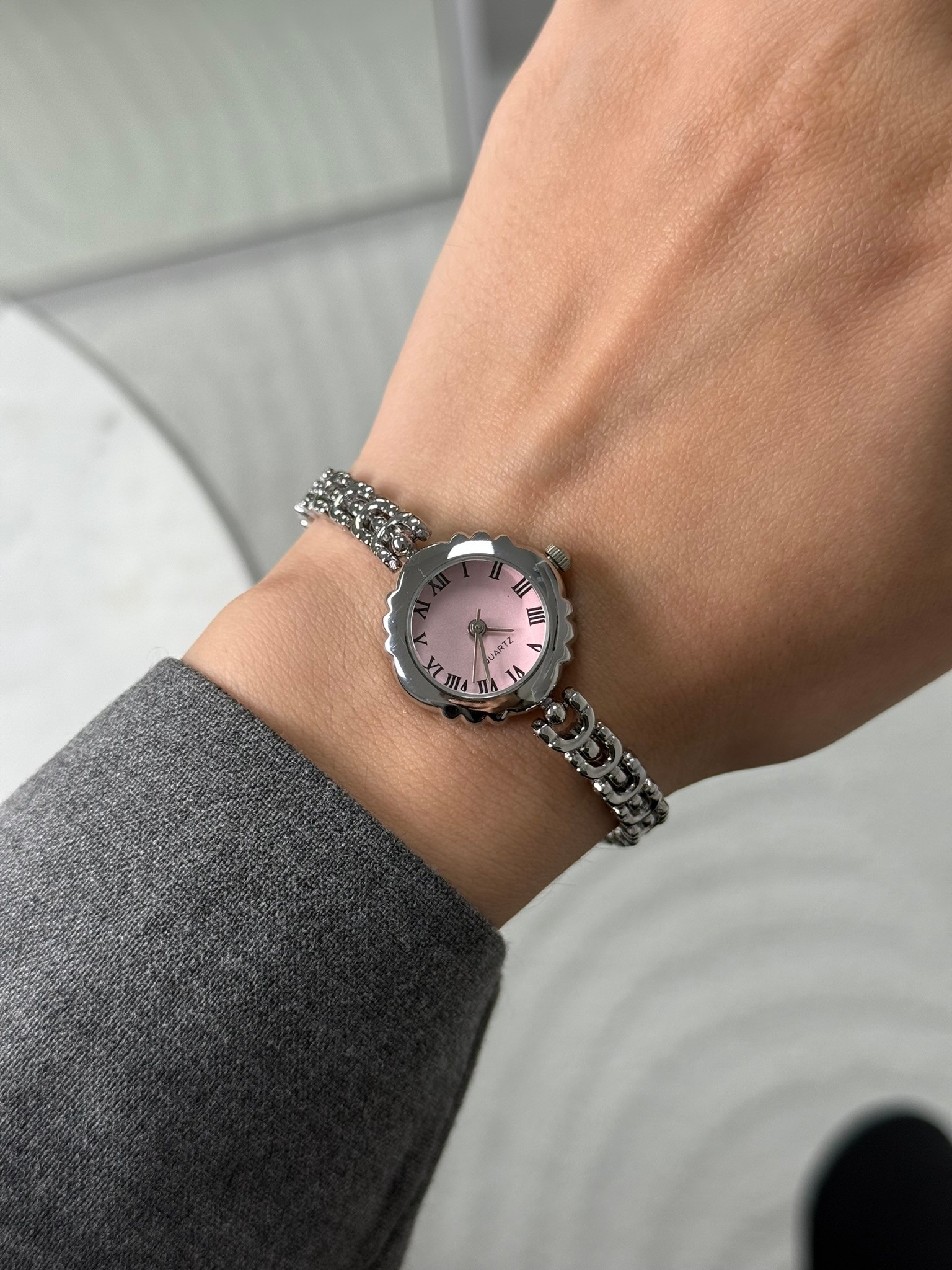 Floras Minimal Tasarım Kasa Kadın Kol Saati Gümüş (Pembe Kadran)