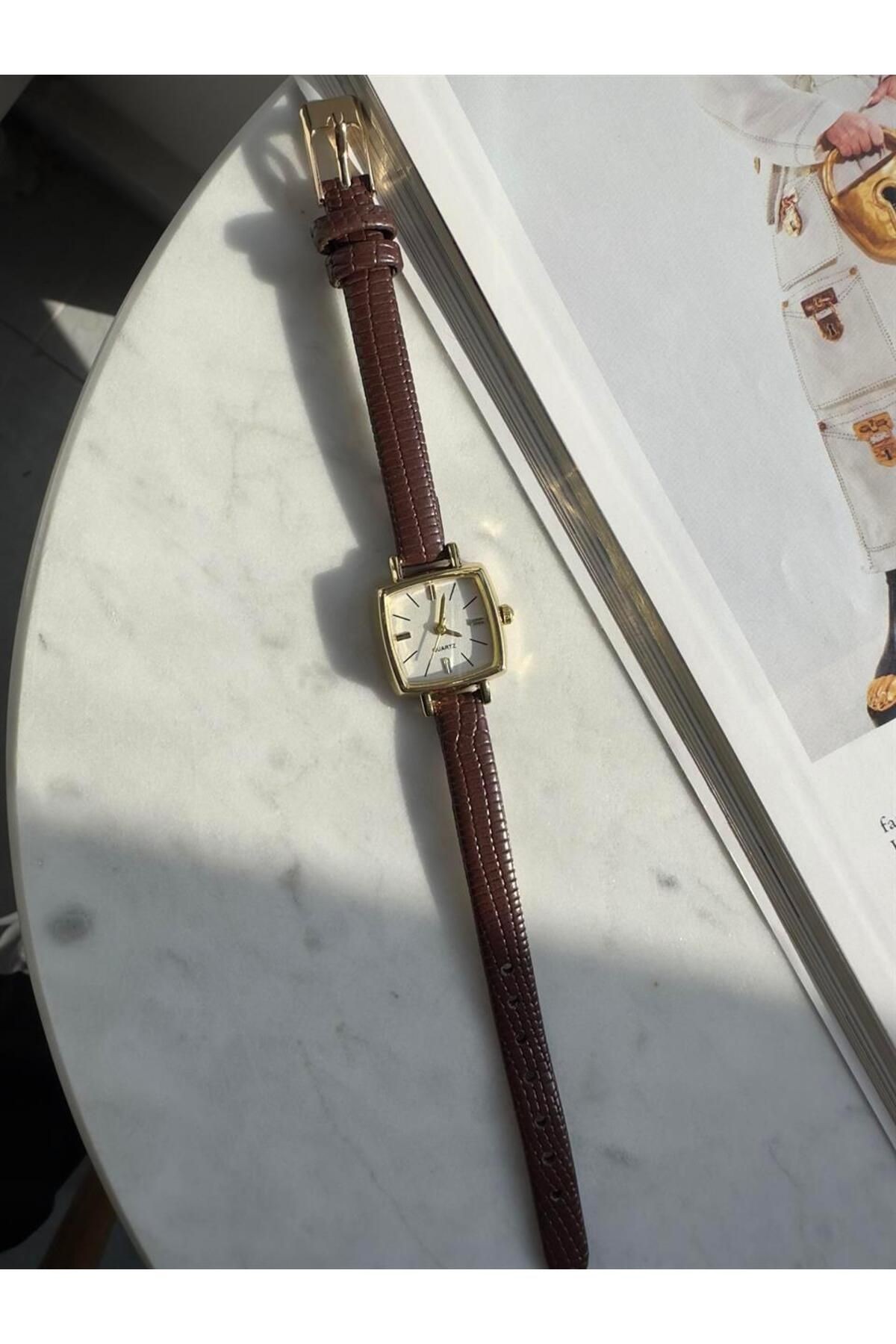 Eva Özel Seri Kadın Kare Kahverengi Deri Minimal Vintage Yeni Sezon Gold Çerçeve Kol Saati