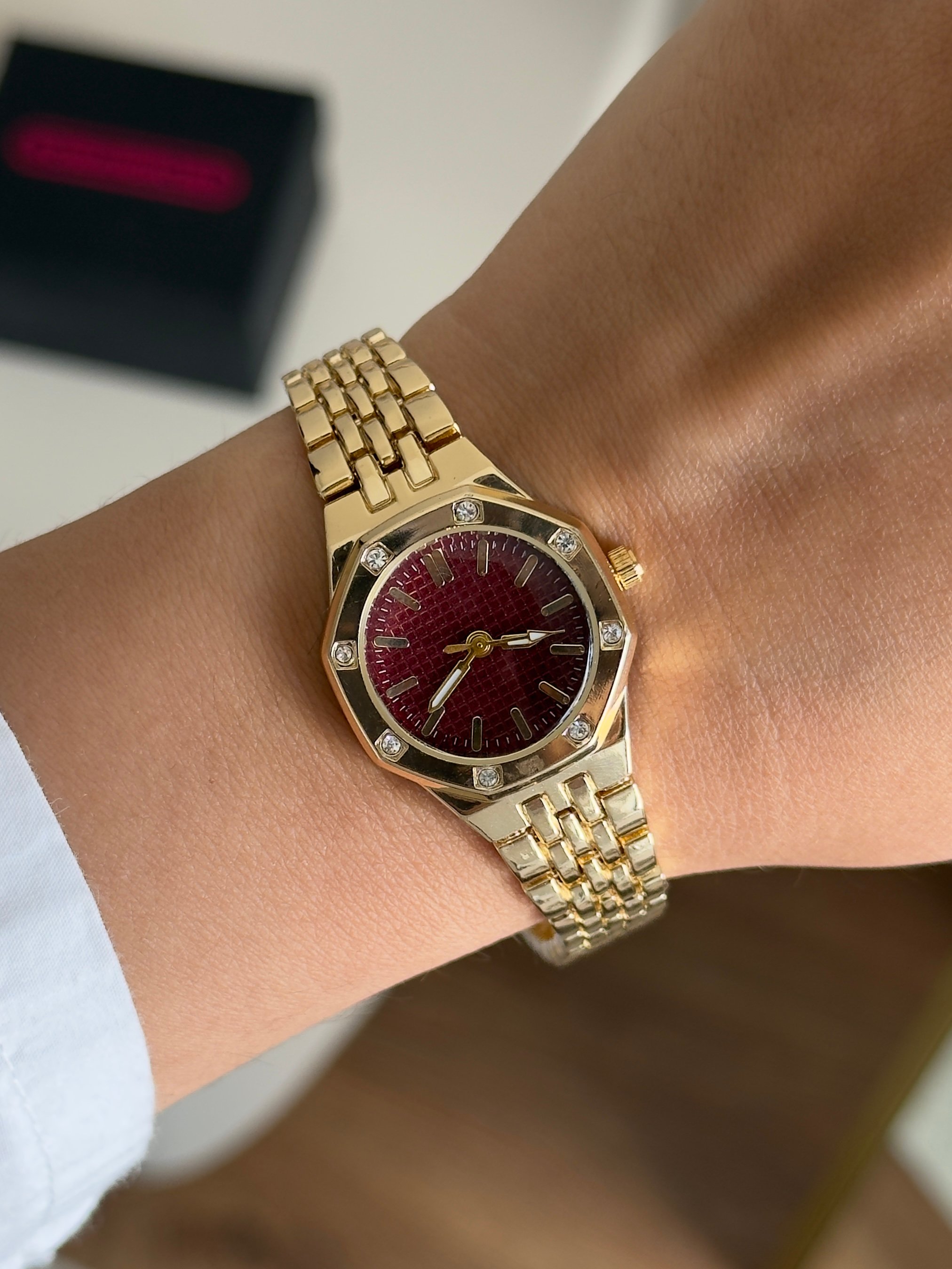 Velmars Muadil Model Kadın Kol Saati Gold (Bordo Kadran)