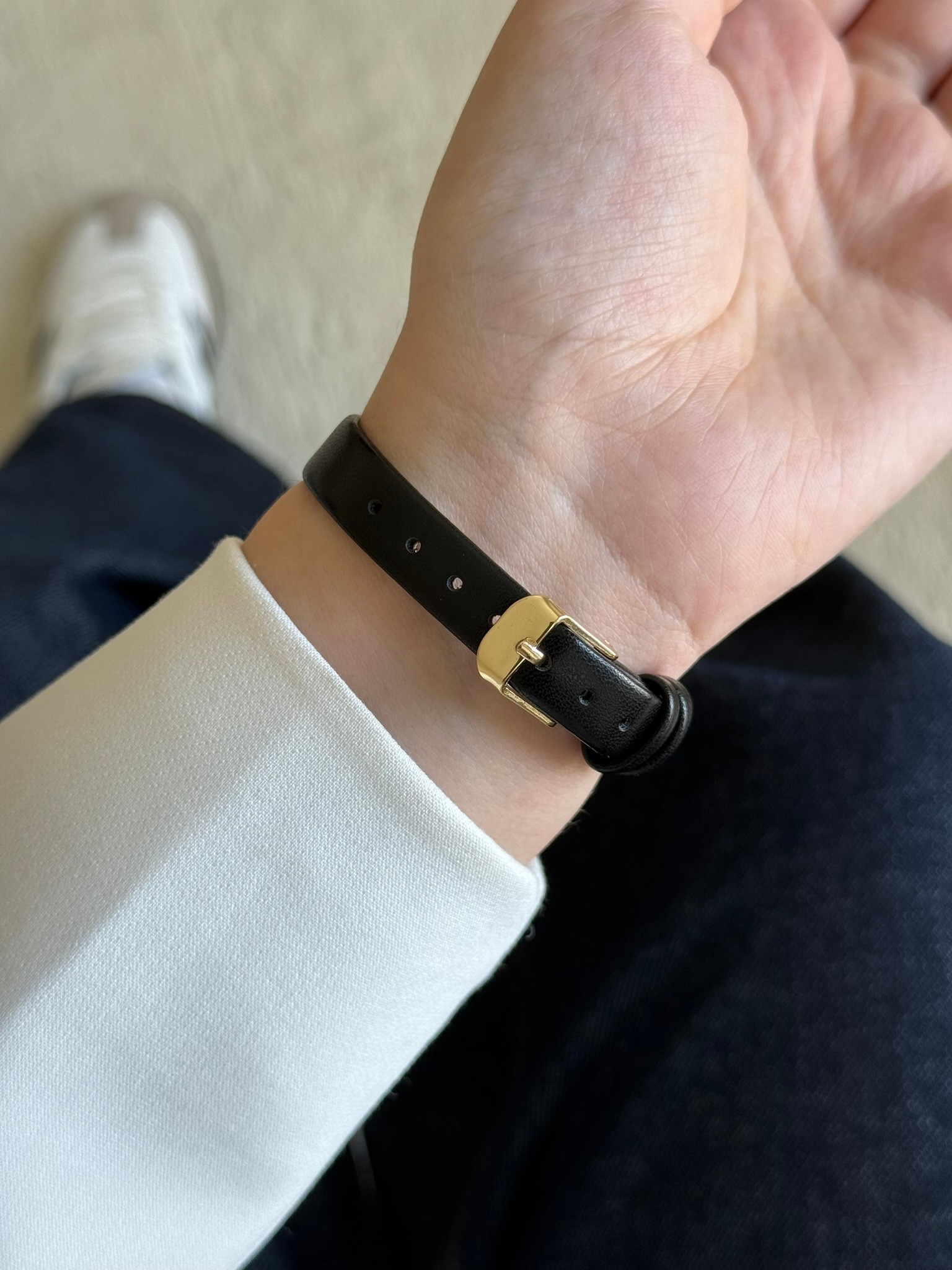 Twig Minimal Deri Kayış Vintage Model Kadın Kol Saati Siyah (Gold Kasa)