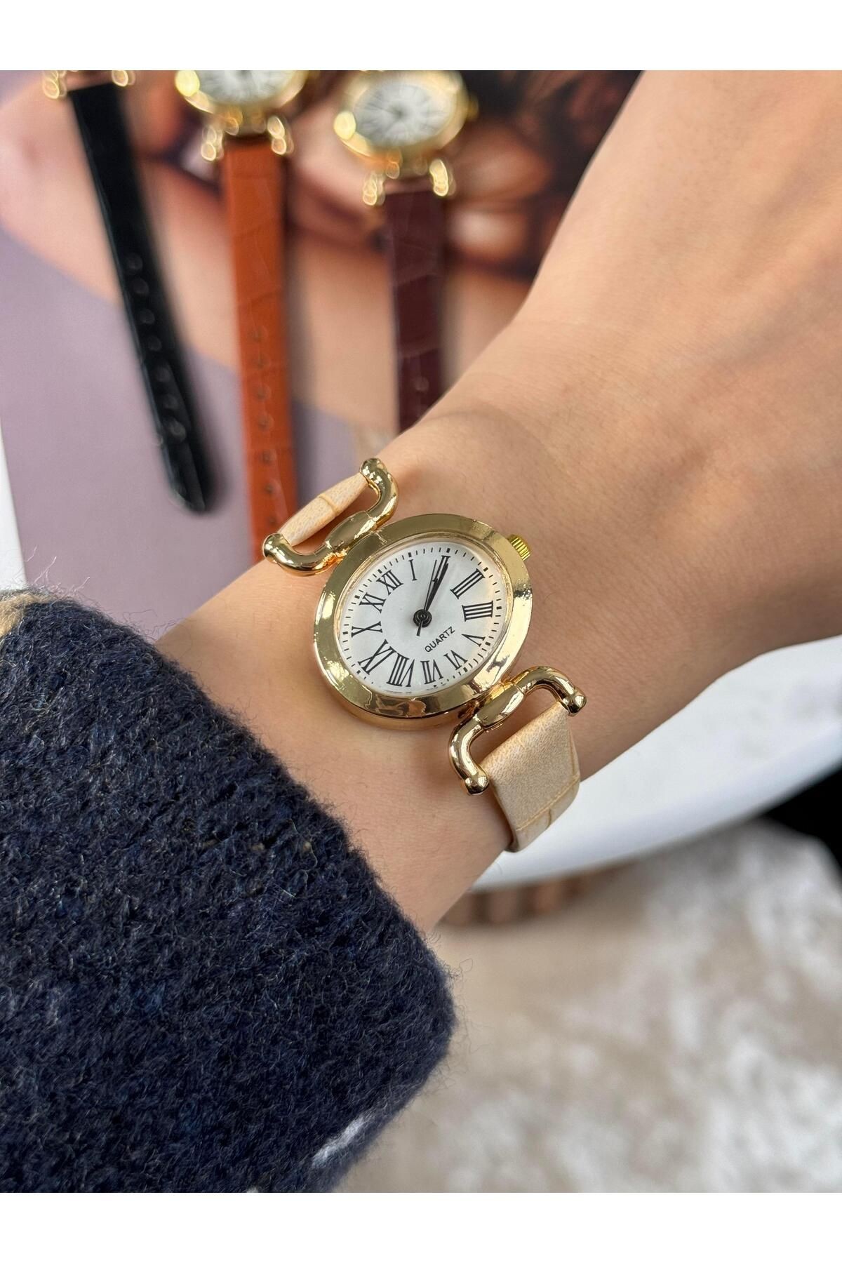 Mias Özel Seri Old Money Model Kadın Oval Krem Deri Minimal Vintage Yeni Sezon Gold Kol Saati