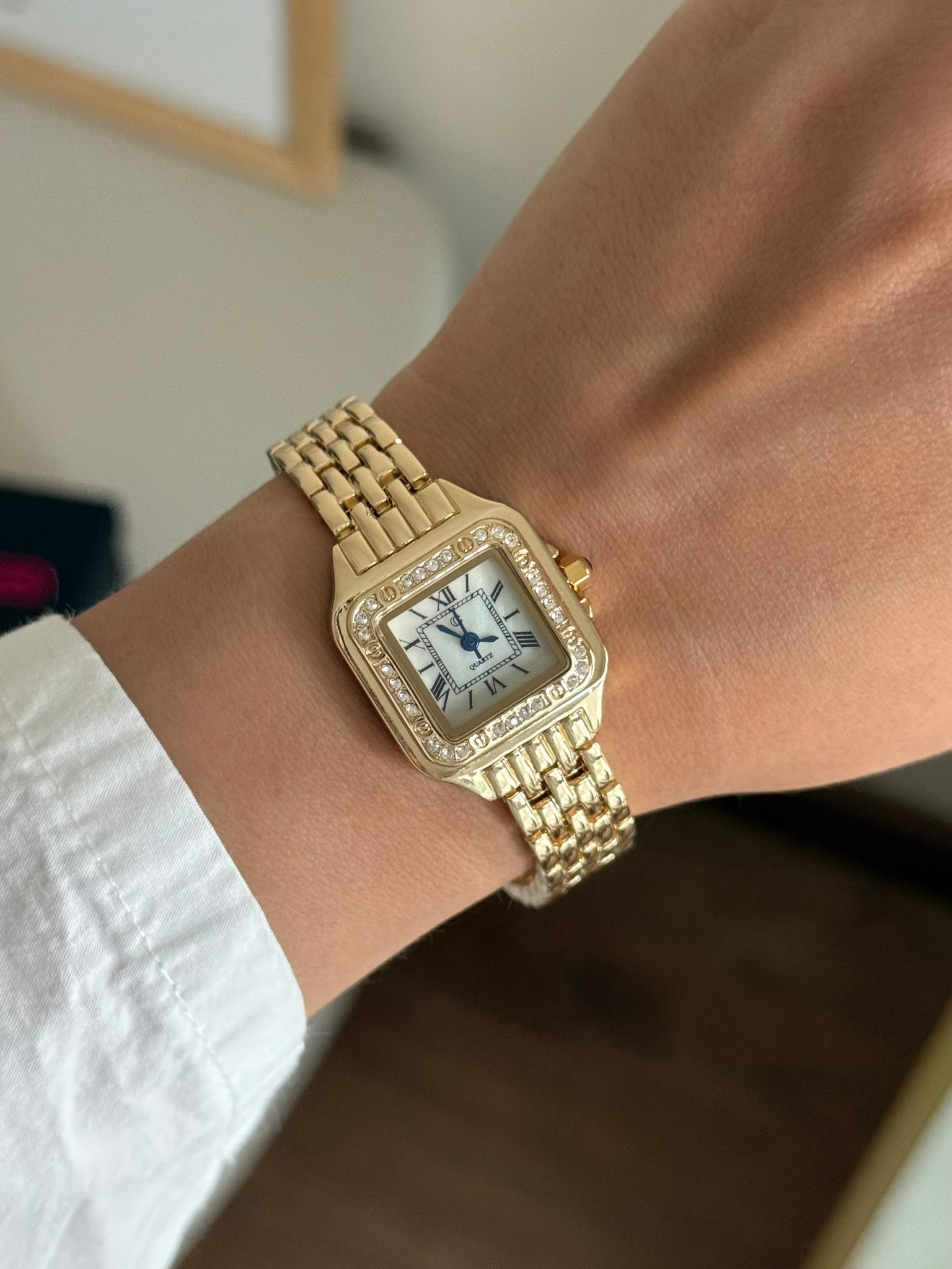 Odelis Kare Kasa Minimal Kadın Kol Saati Gold (Beyaz Kadran)