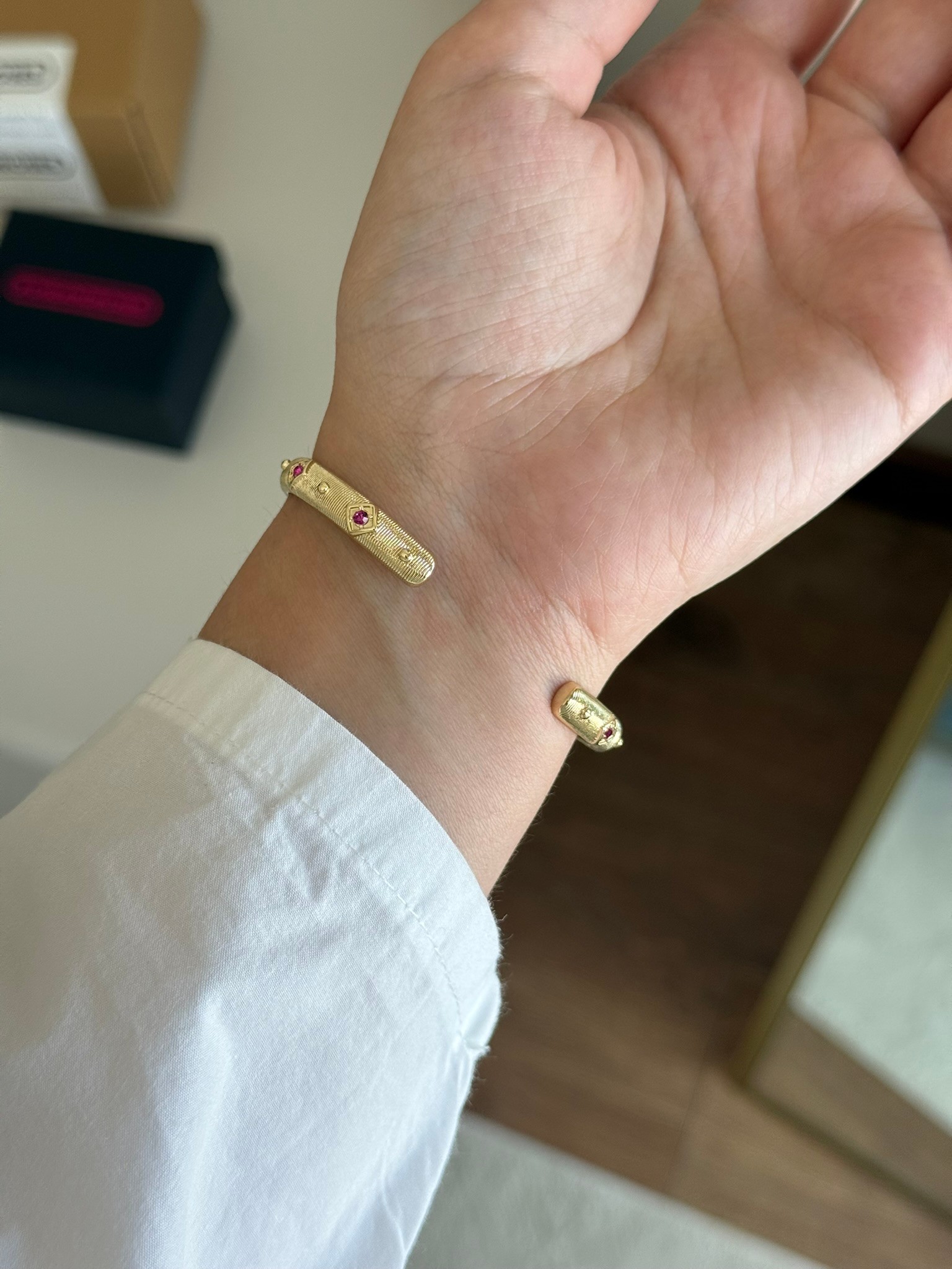 Pembe Mineli Taş Yeni Sezon Bileklik Gold