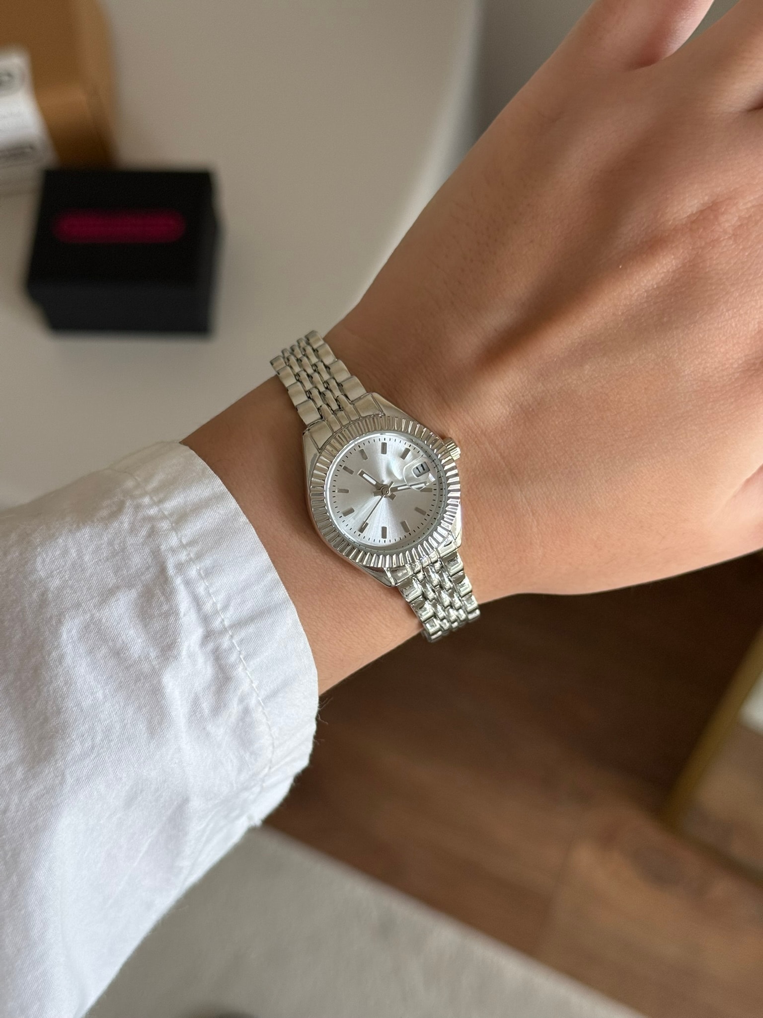 Gümüş-Beyaz Kadran