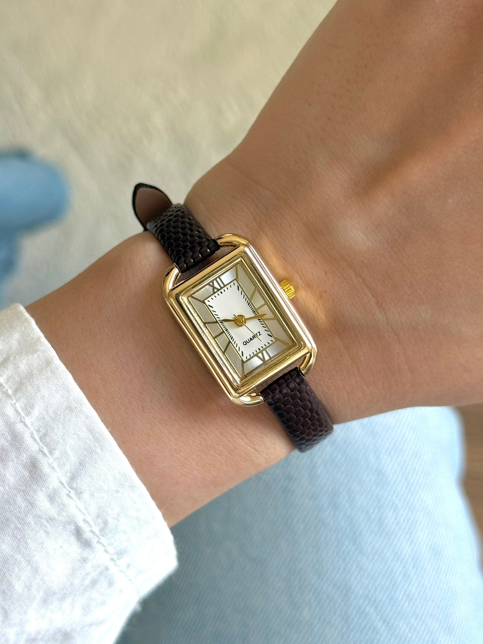 Lida Minimal Desenli Deri Kayış Vintage Model Kadın Kol Saati Kahverengi