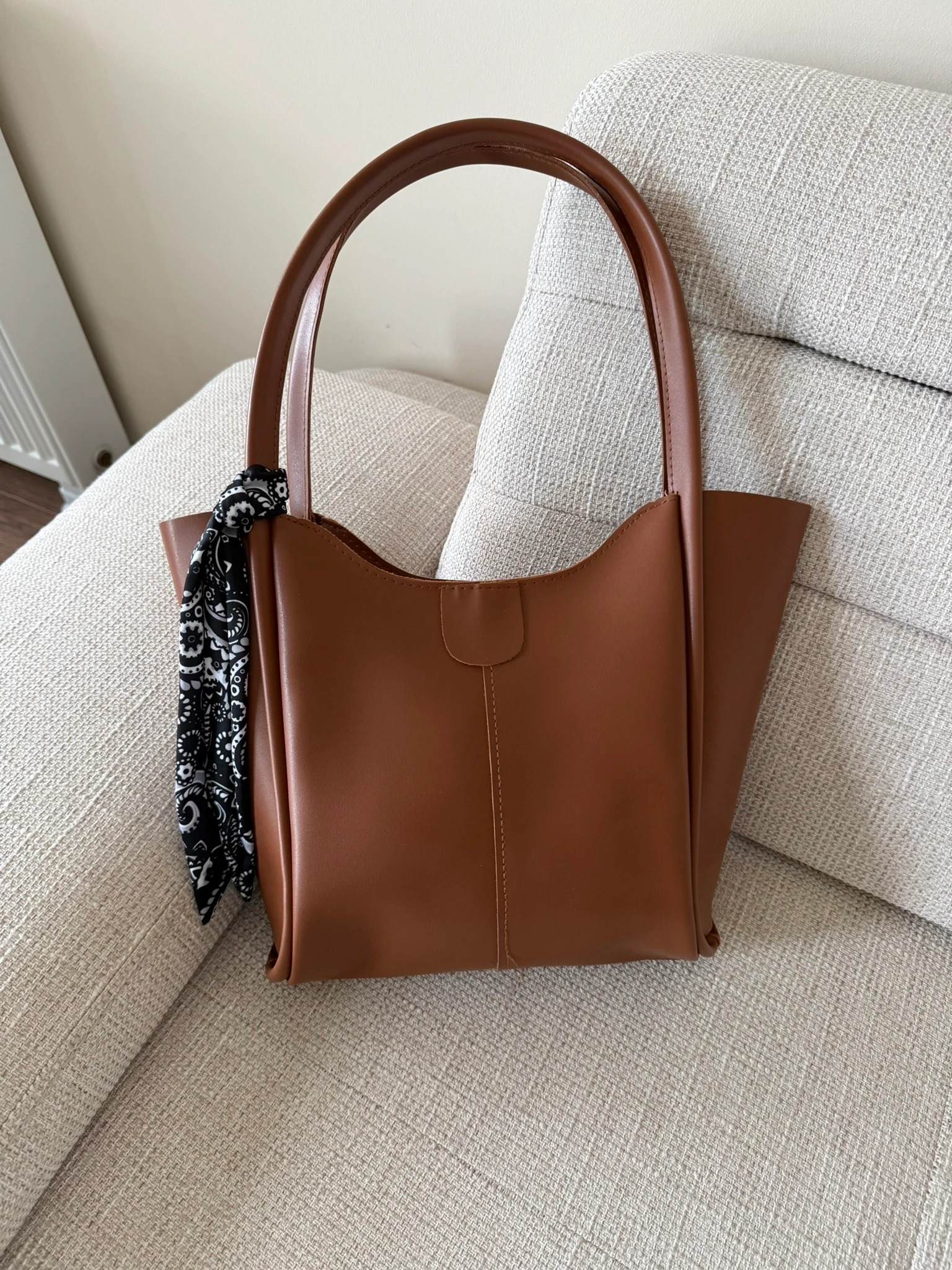 Valeyr Fularlı Kadın Omuz Çantası - Taba