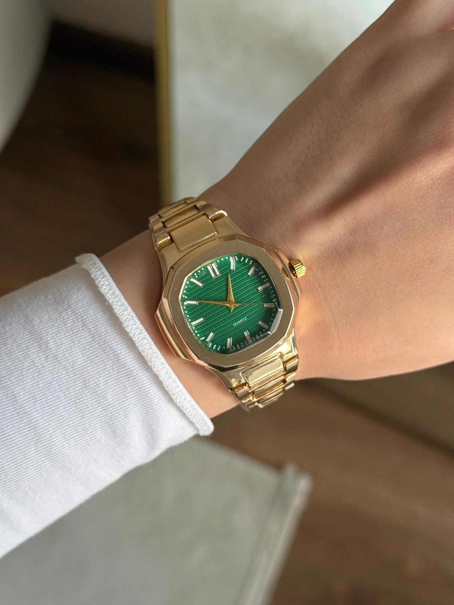 Pantope Muadil Model Kadın Kol Saati - Gold-Yeşil Kadran