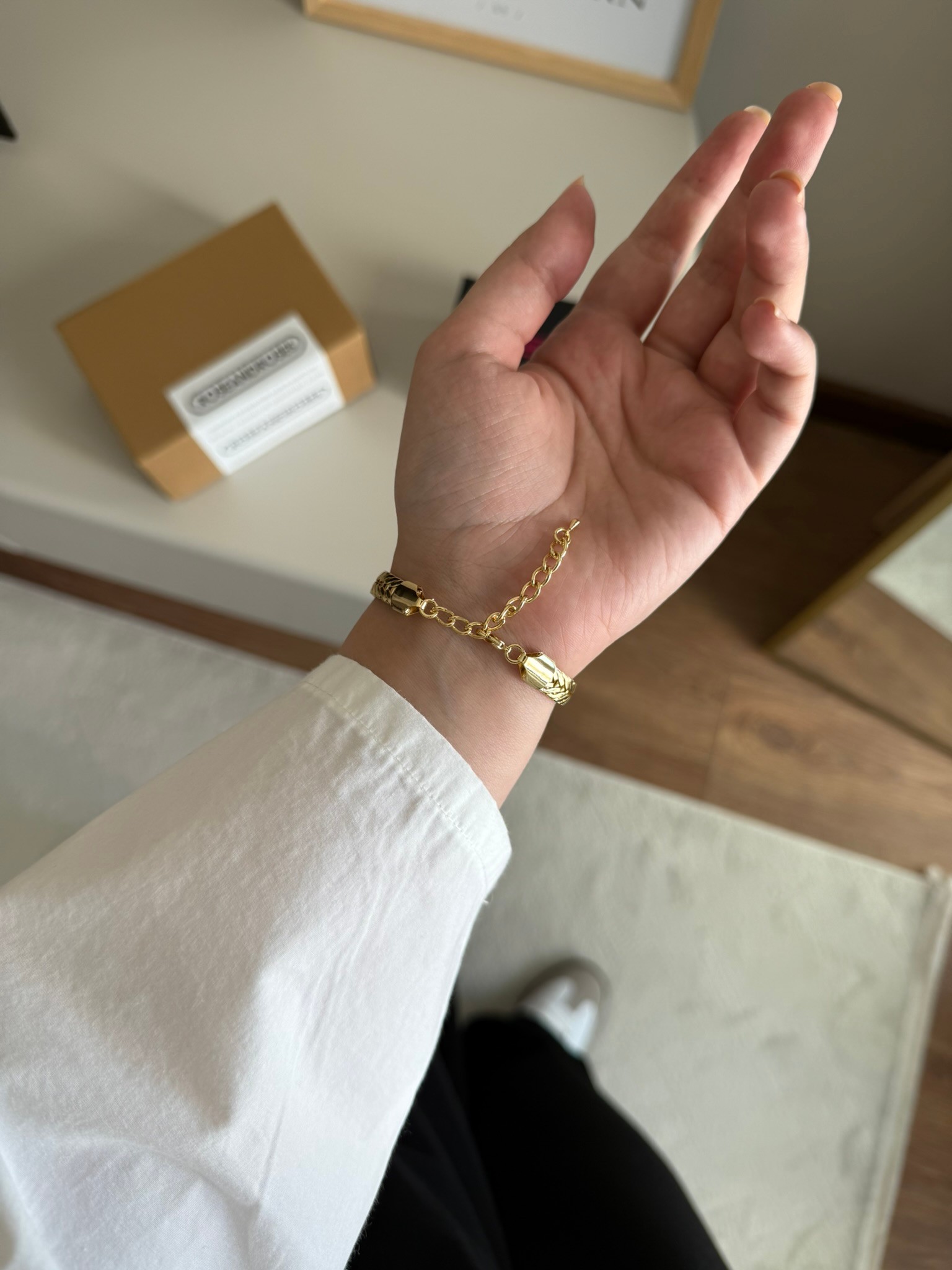 Lunox Örgü Zincir Kordon Minimal Kadın Kol Saati Gold (Beyaz Kadran)
