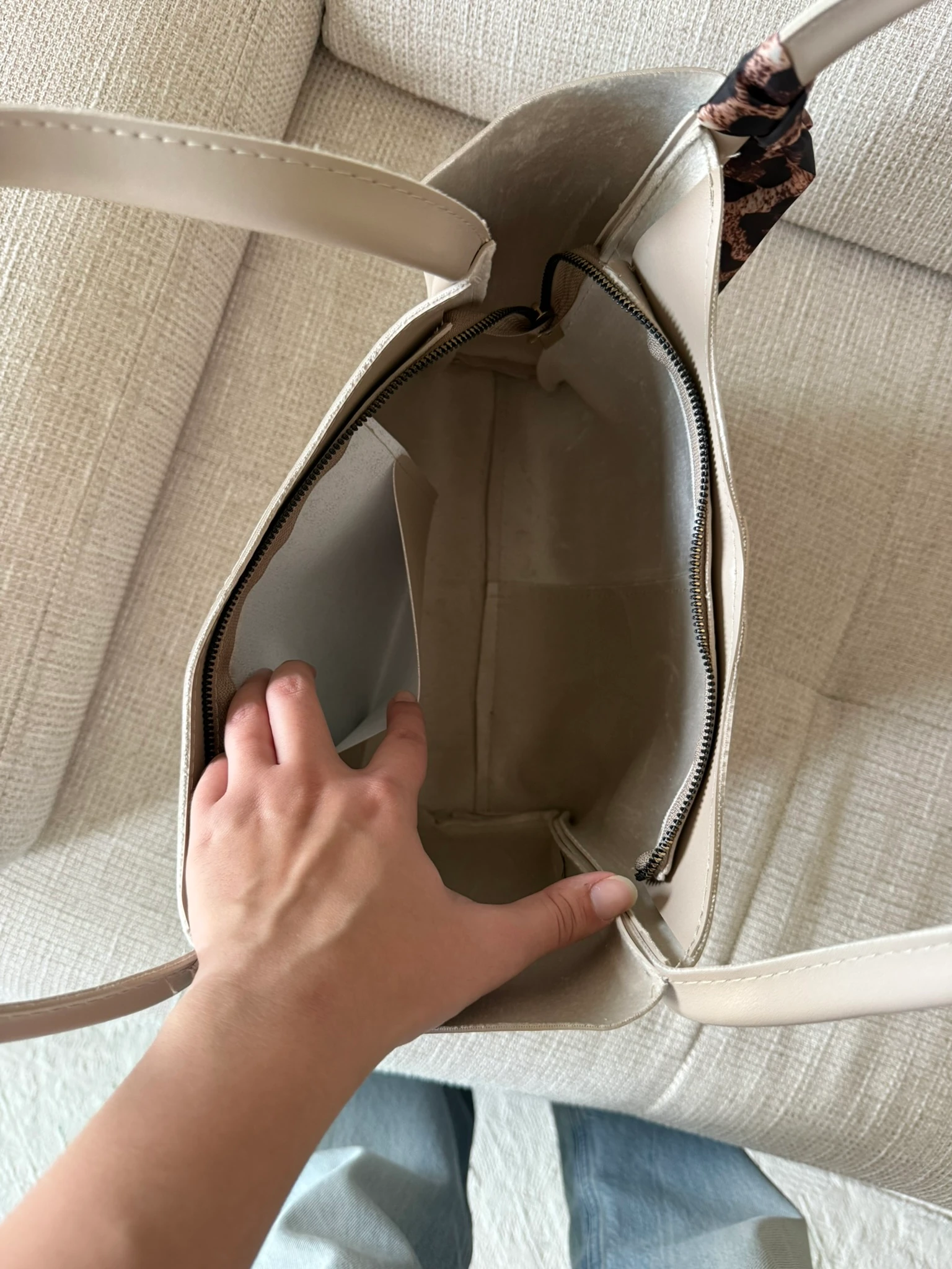 Valeyr Fularlı Kadın Omuz Çantası