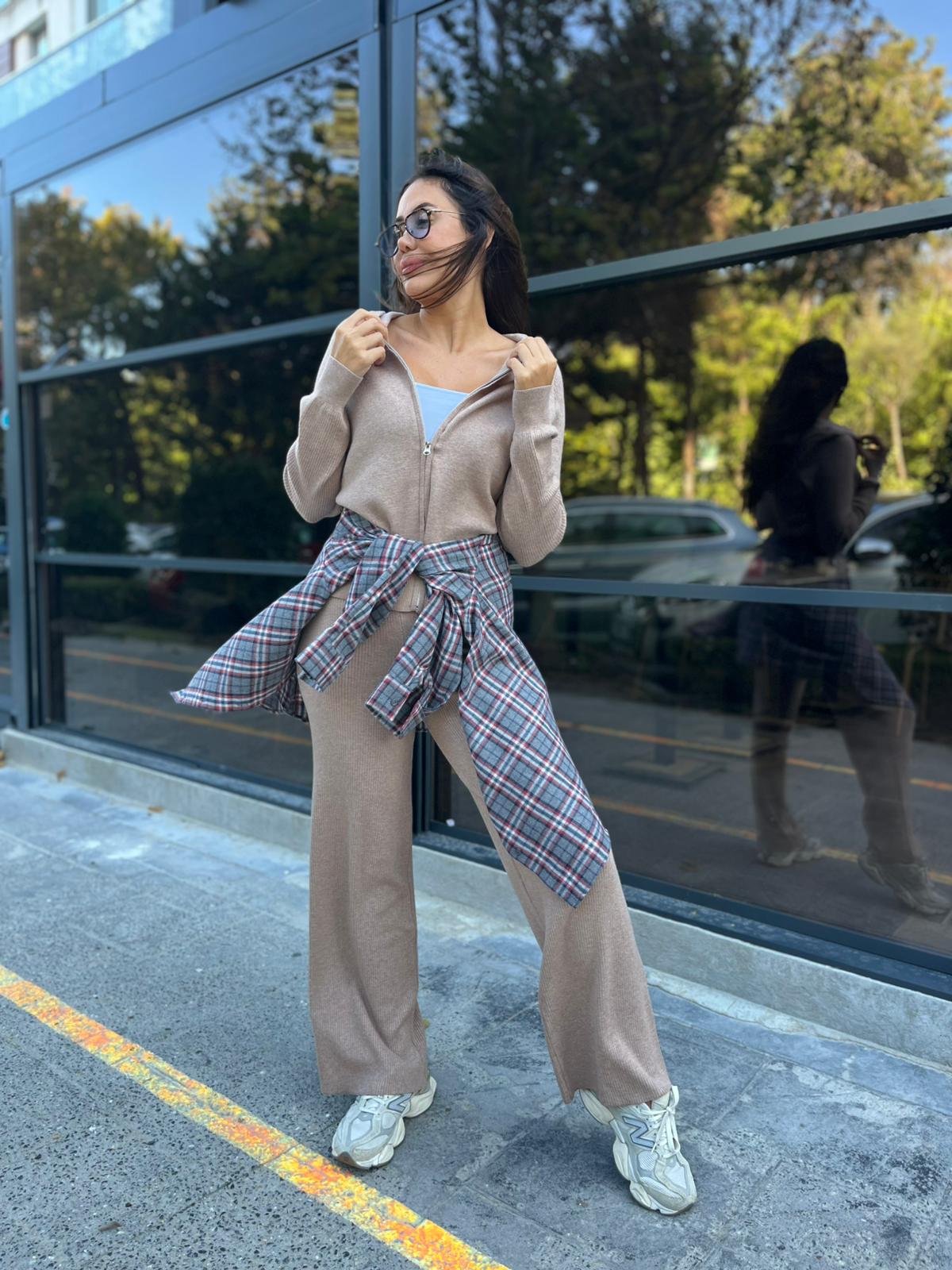 Premium Kapüşonlu Triko Takım  - Krem