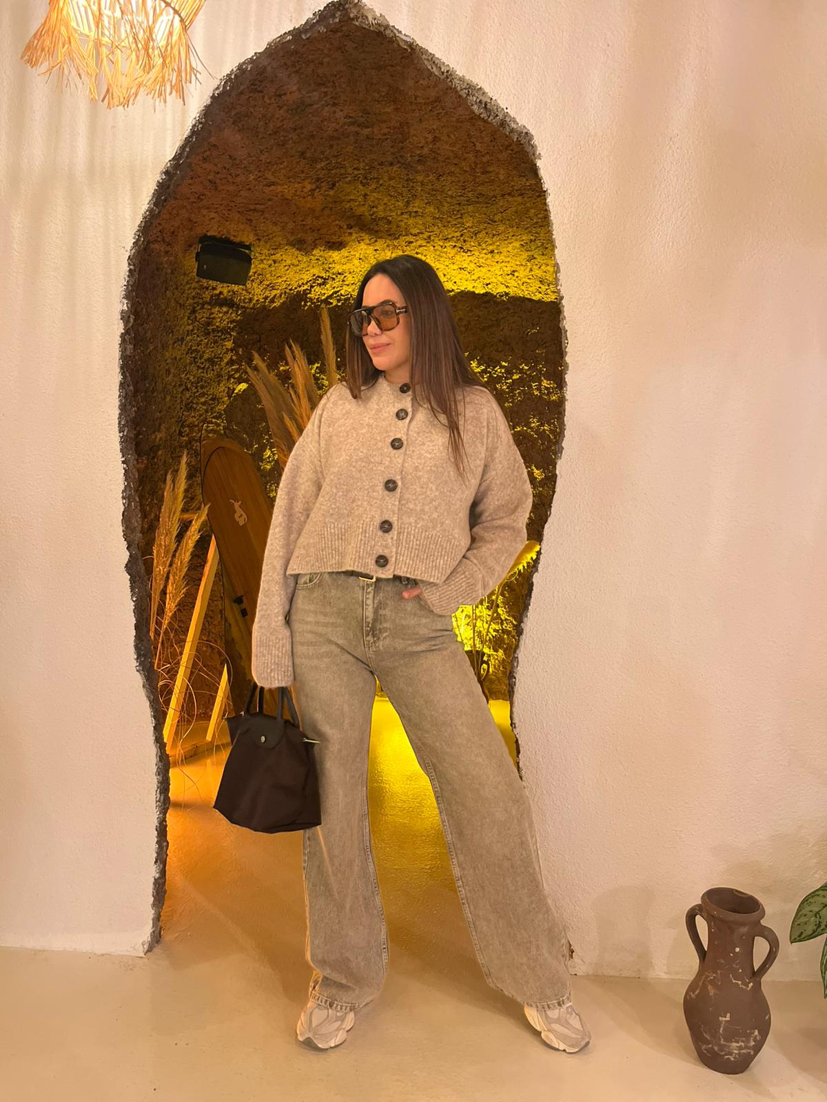 DİLVİN DÜĞMELİ CROP TRİKO