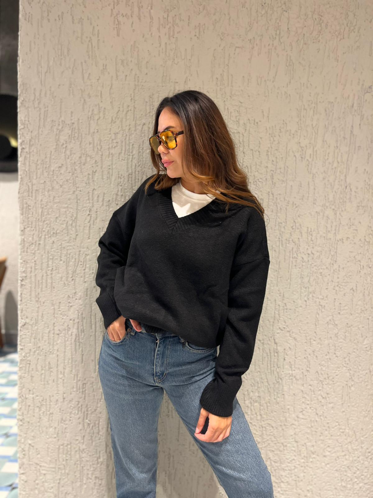 Premium Kaşmir V Yaka Triko - Siyah