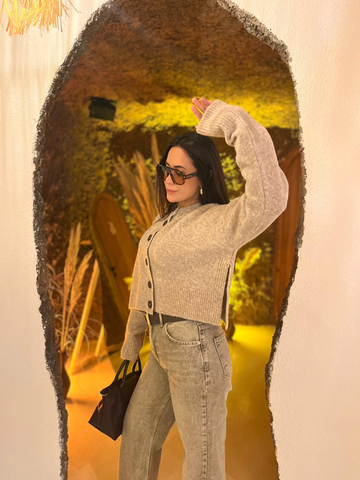 DİLVİN DÜĞMELİ CROP TRİKO