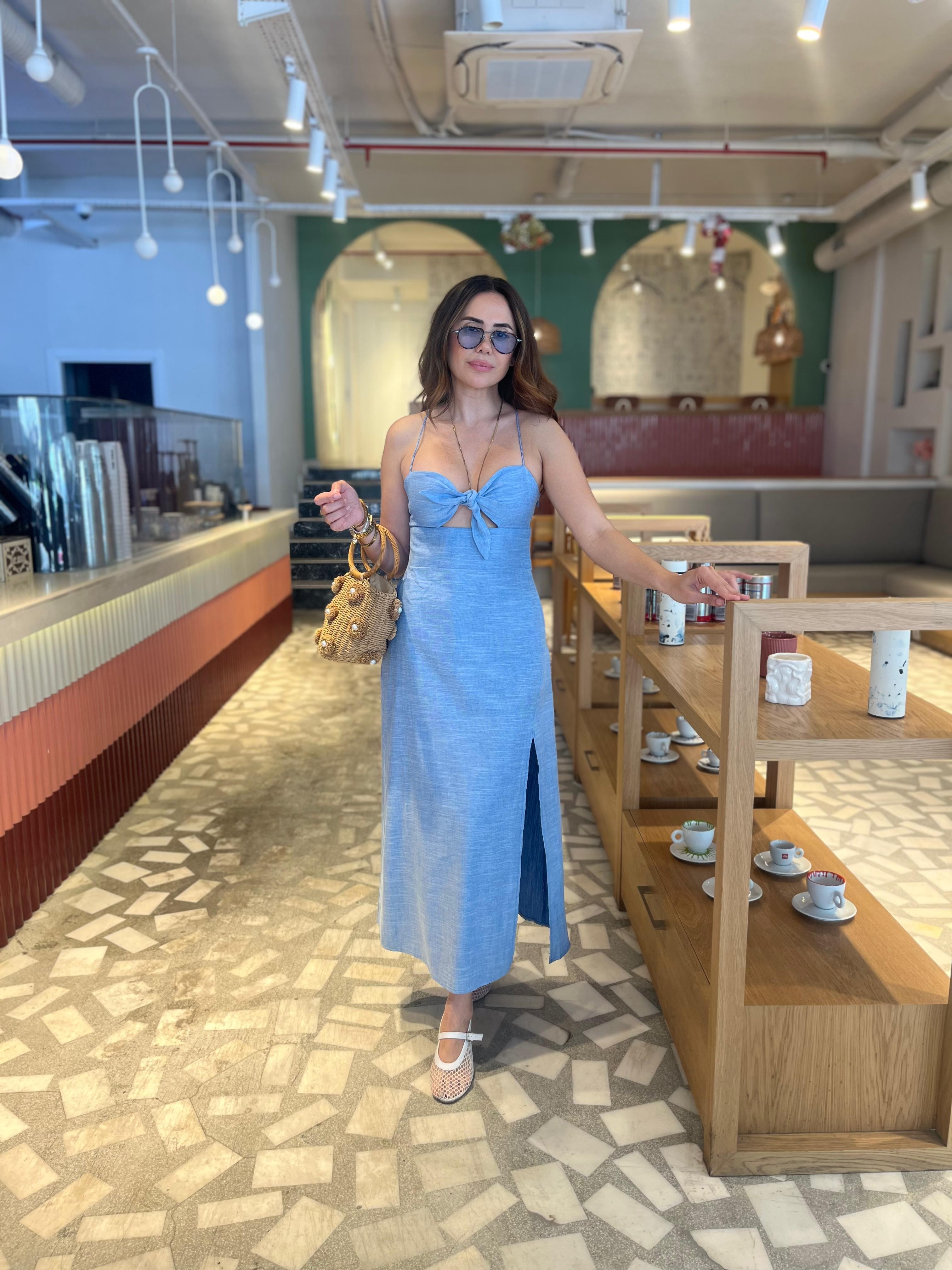 Mavi Göğüslü Bağlamalı Elbise
