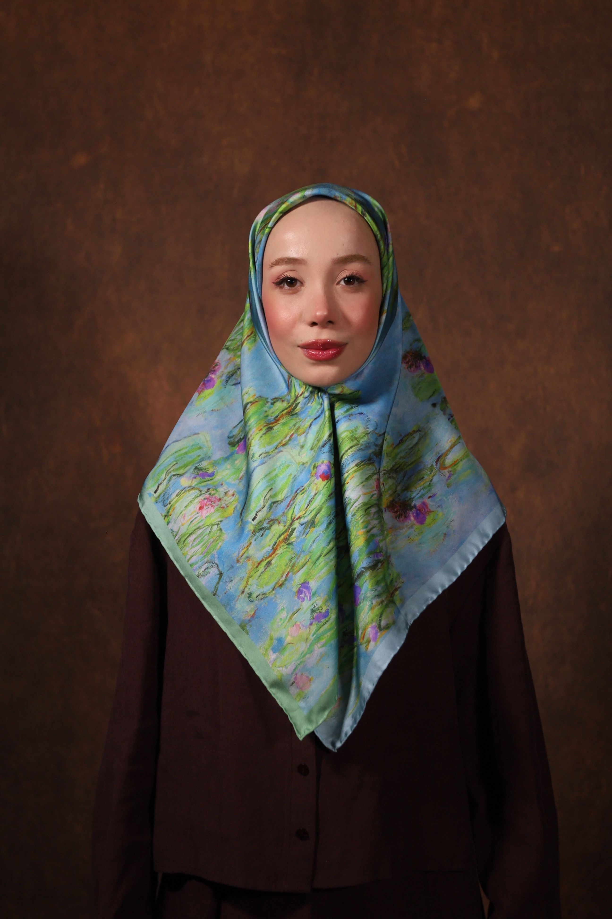 Monet Nilüferler İpek Eşarp main variant image