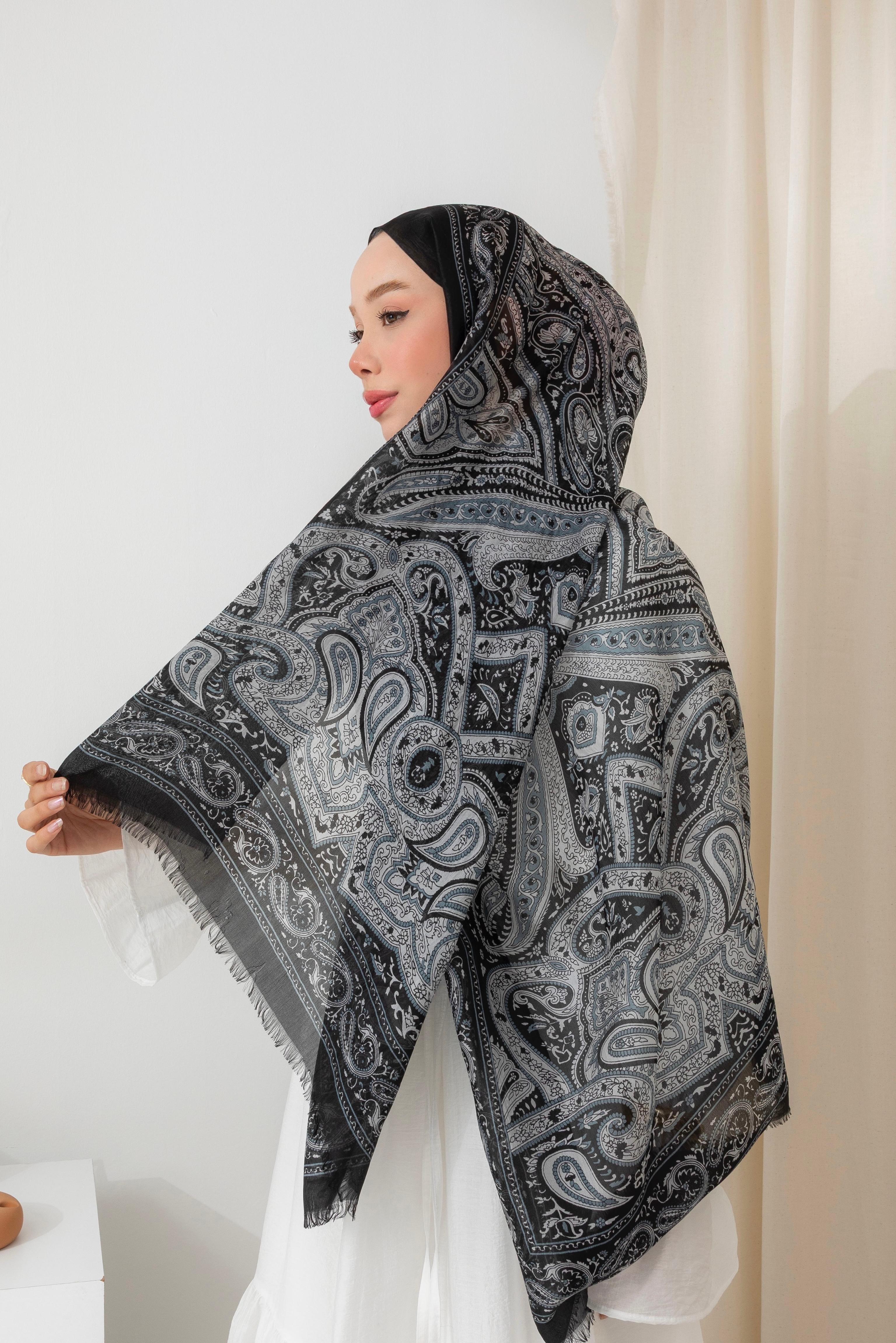 Kajal Raat Hint İpek main variant image
