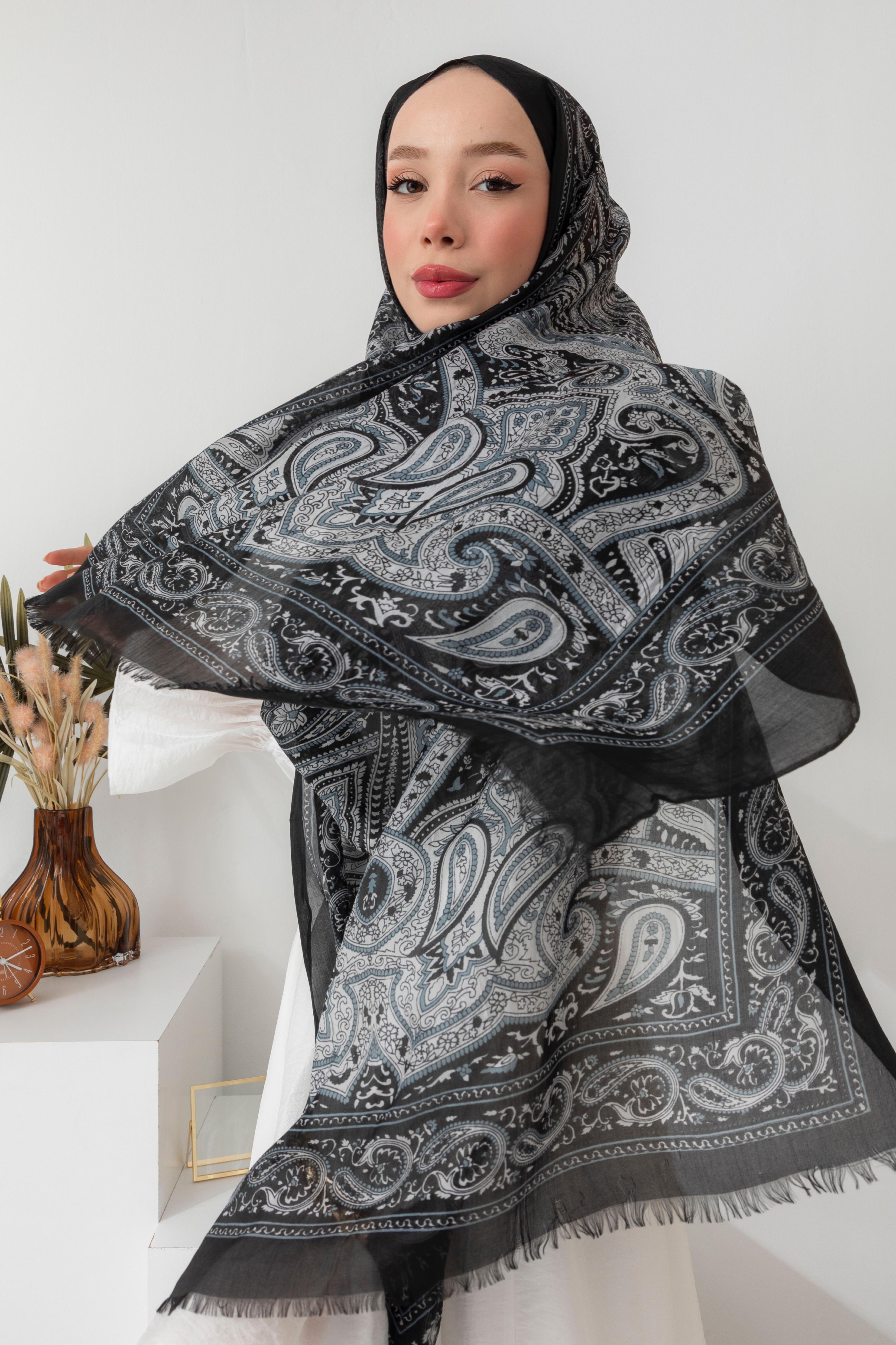 Kajal Raat Hint İpek