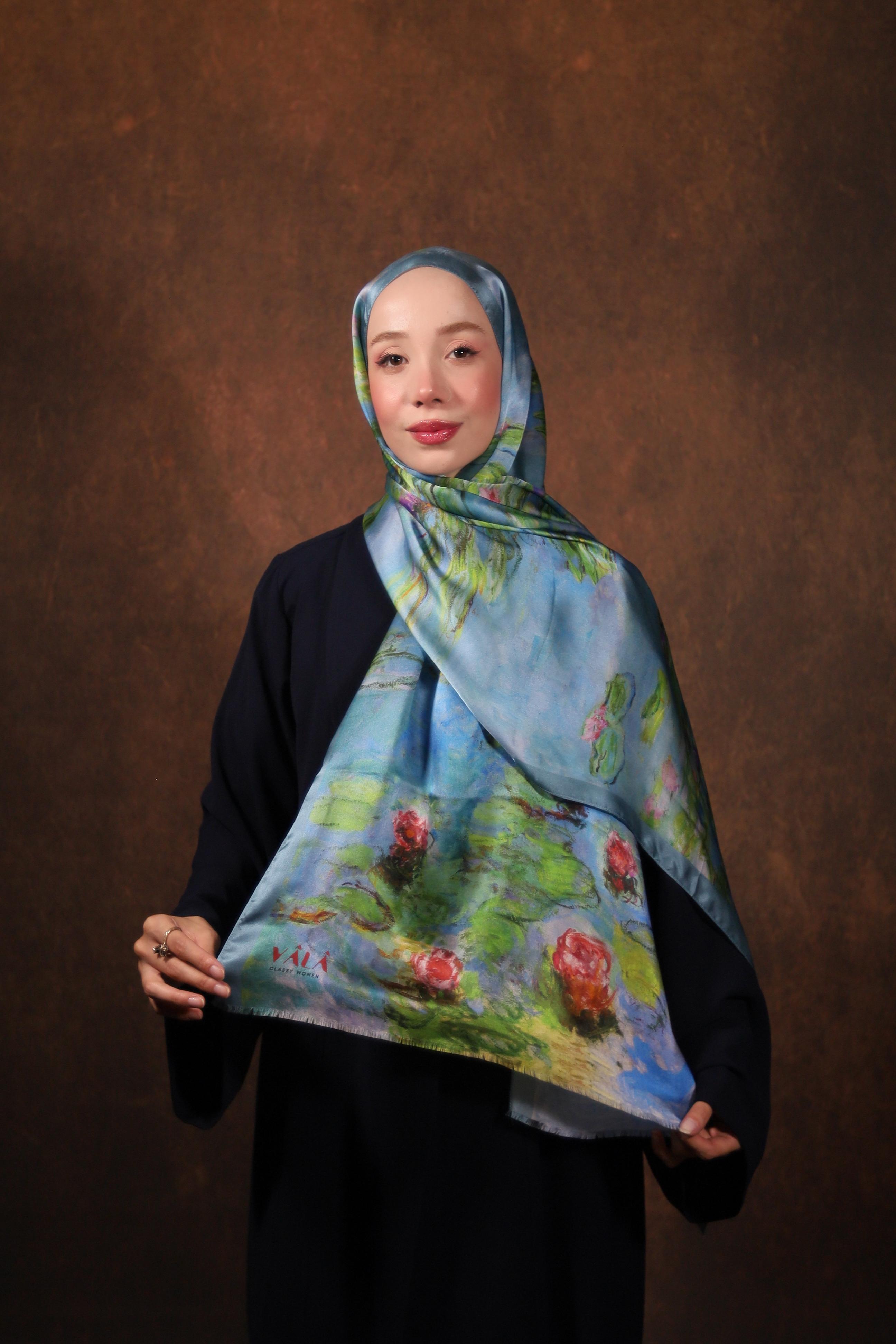 Monet Nilüferler İpek Şal main variant image