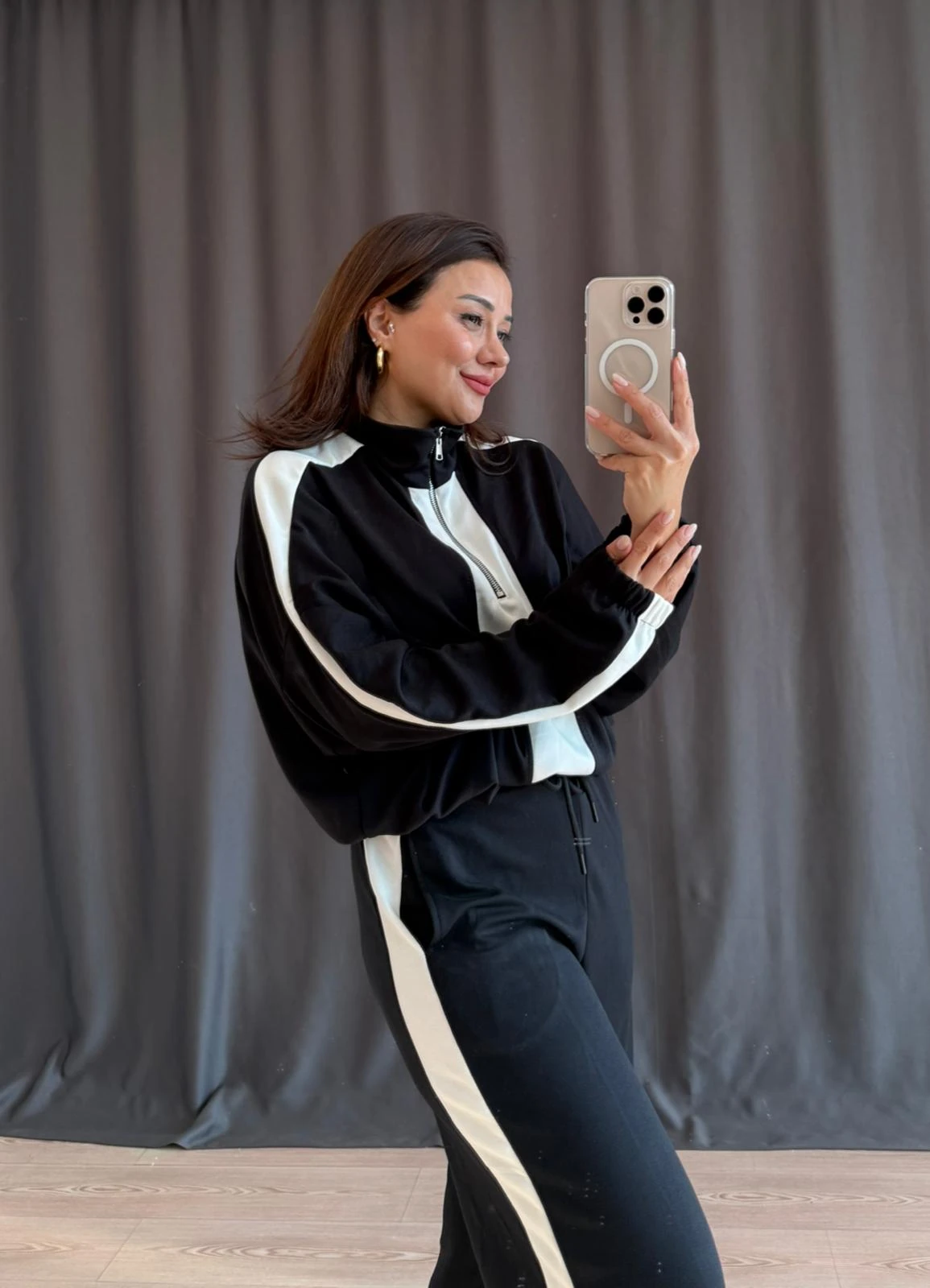 FERMUAR DETAYLI TAKIM