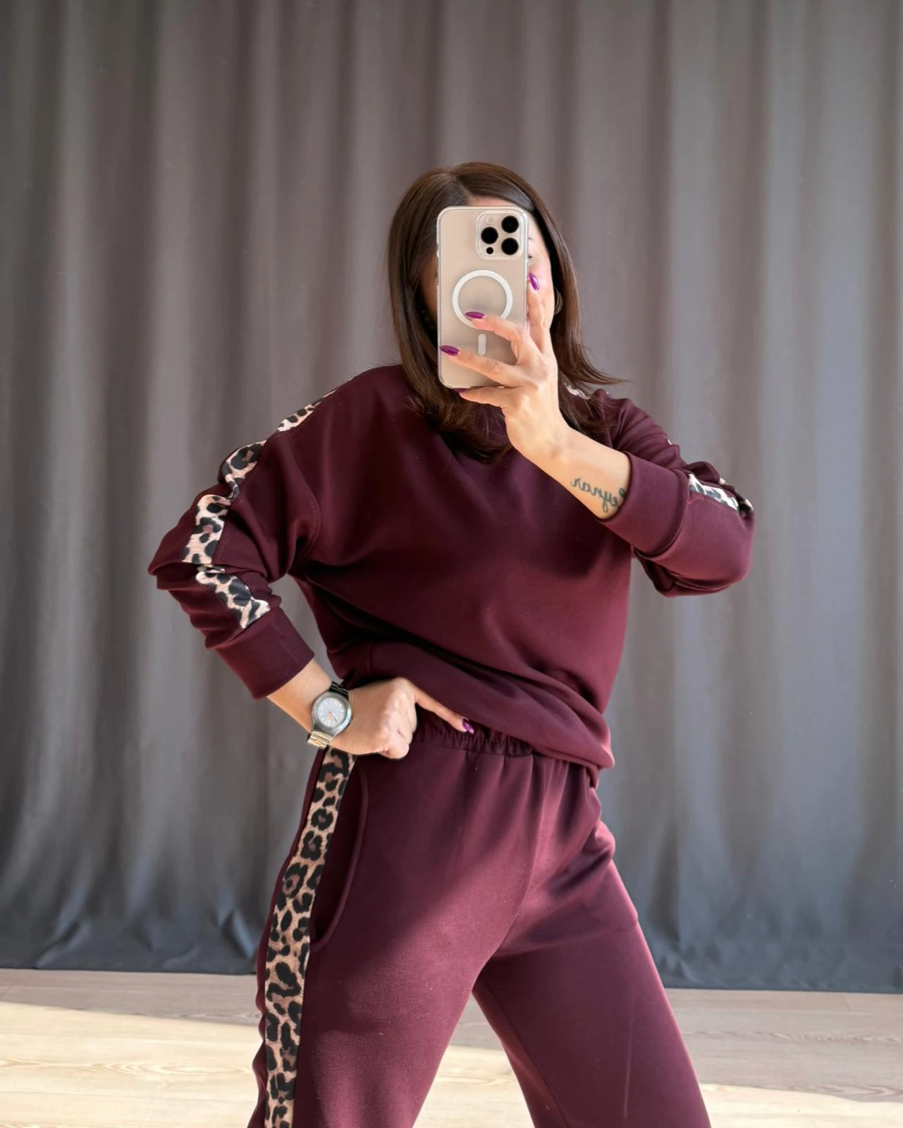 LEOPAR ŞERİTLİ TAKIM (KAHVERENGİ VE BORDO RENKLİ ÜRÜN 14 KASIM’DA KARGOYA VERİLECEKTİR.)