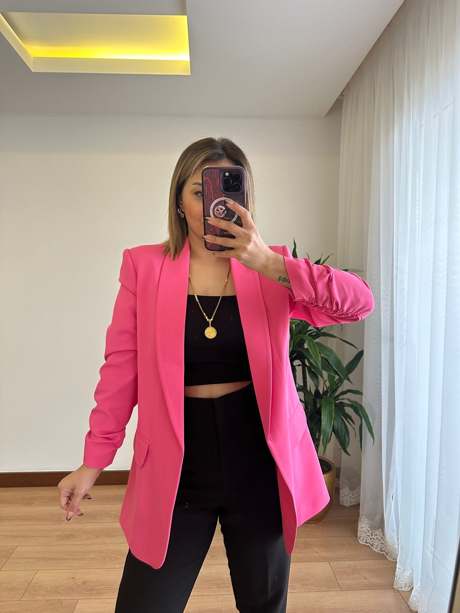 BLAZER KOLU BÜZGÜLÜ CEKET • FUŞYA