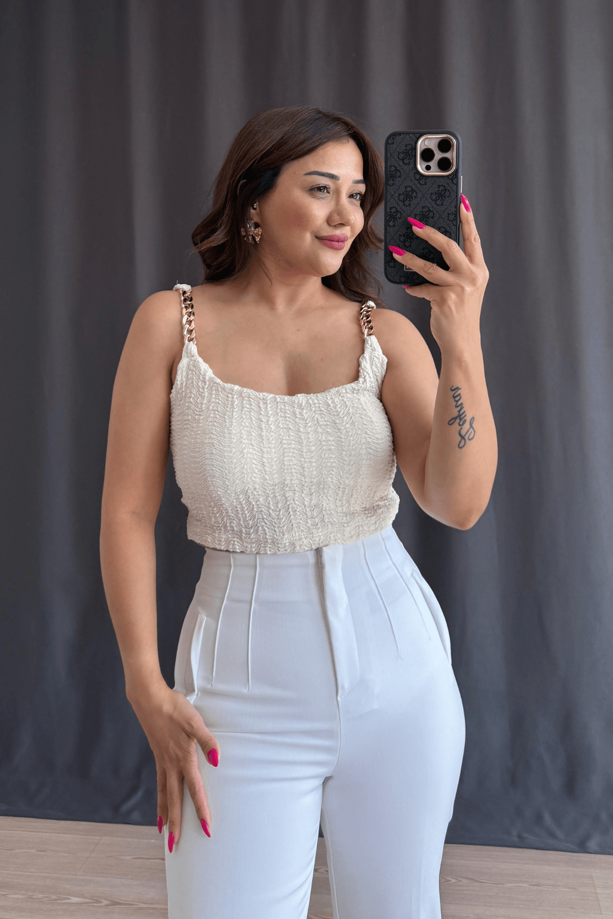 Zincir Detaylı Crop - KREM