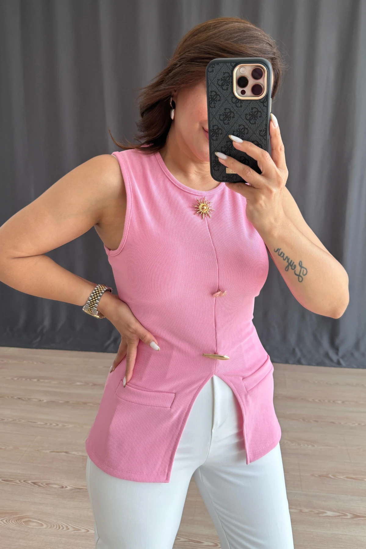 Benty Ön Yırtmaç Detaylı Bluz