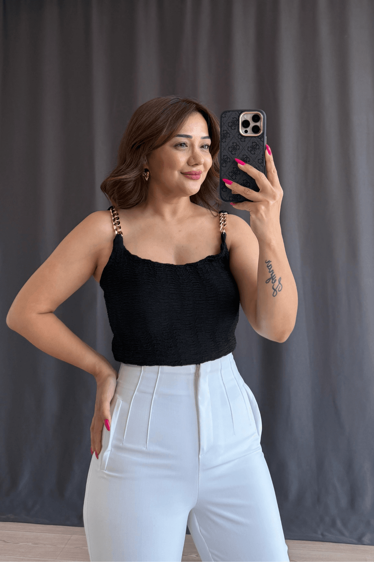 Zincir Detaylı Crop - SİYAH