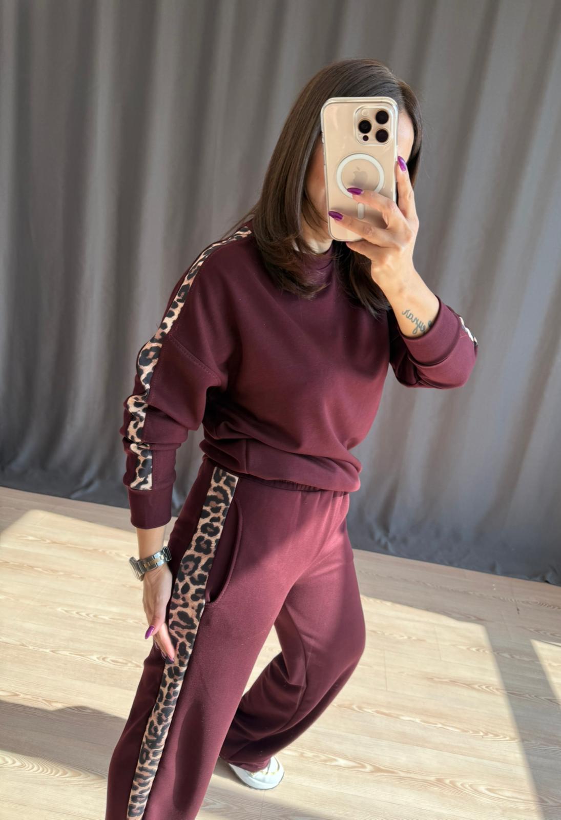 LEOPAR ŞERİTLİ TAKIM (KAHVERENGİ VE BORDO RENKLİ ÜRÜN 14 KASIM’DA KARGOYA VERİLECEKTİR.)