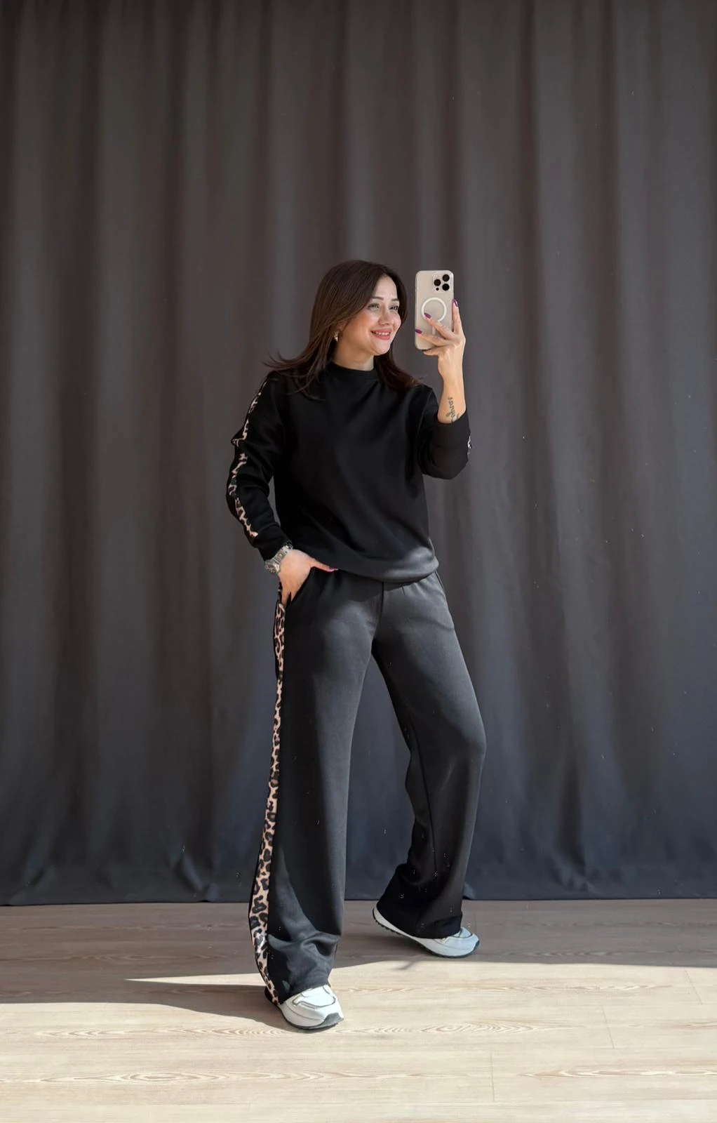 LEOPAR ŞERİTLİ TAKIM (KAHVERENGİ VE BORDO RENKLİ ÜRÜN 14 KASIM’DA KARGOYA VERİLECEKTİR.) - SİYAH