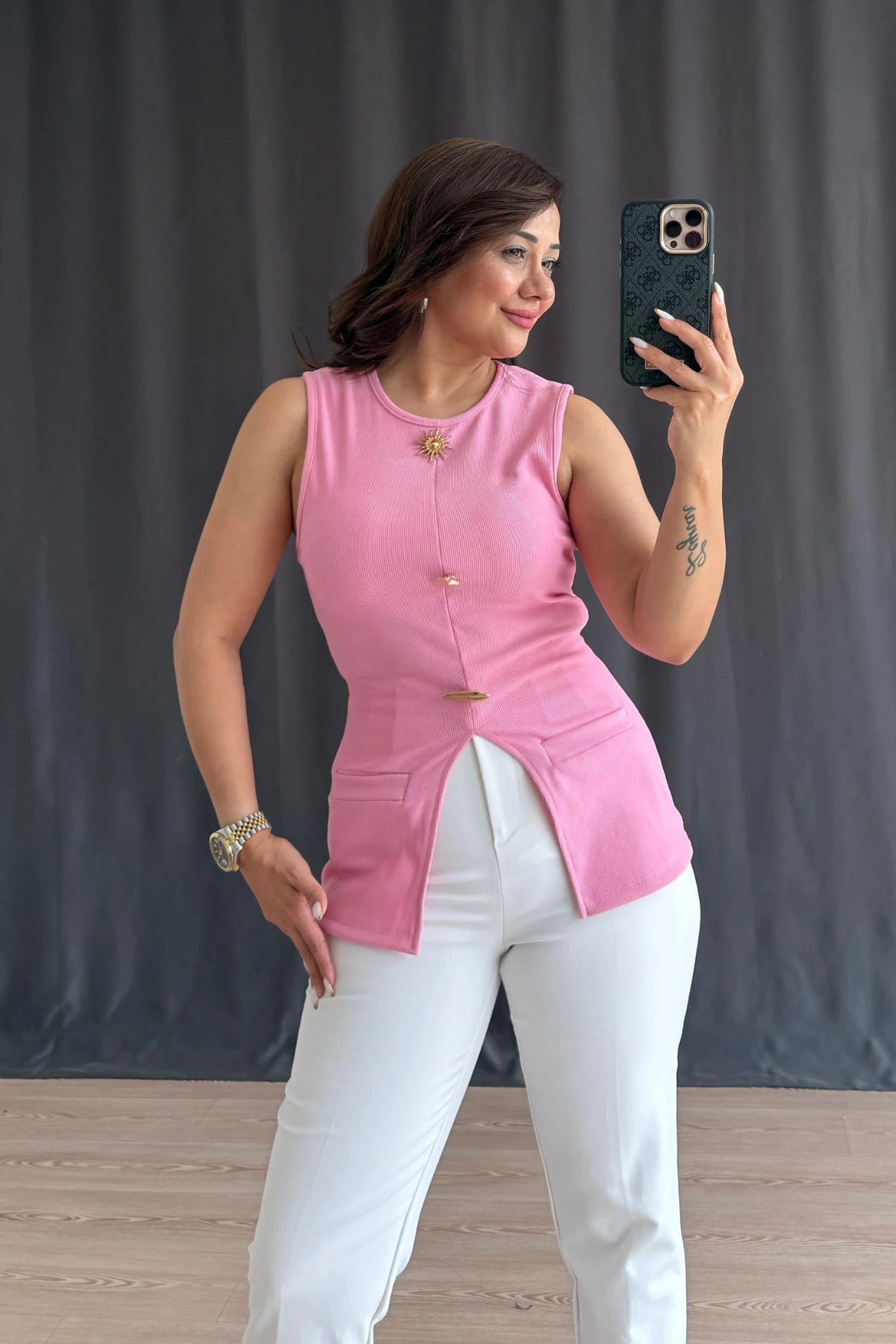 Benty Ön Yırtmaç Detaylı Bluz