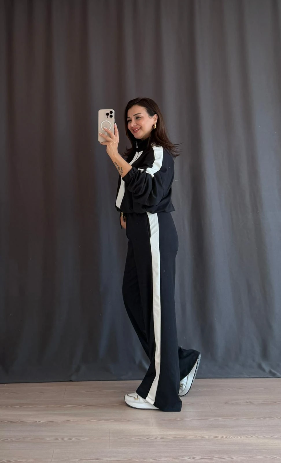 FERMUAR DETAYLI TAKIM