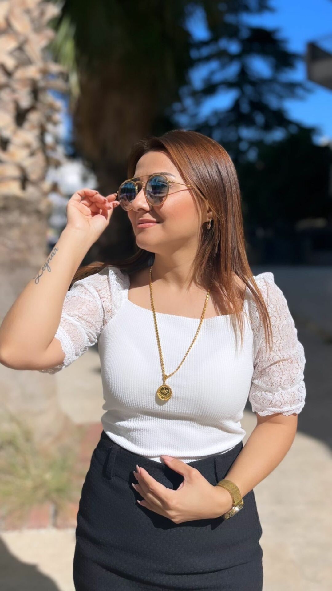 Kolları Tül Detaylı Bluz Beyaz