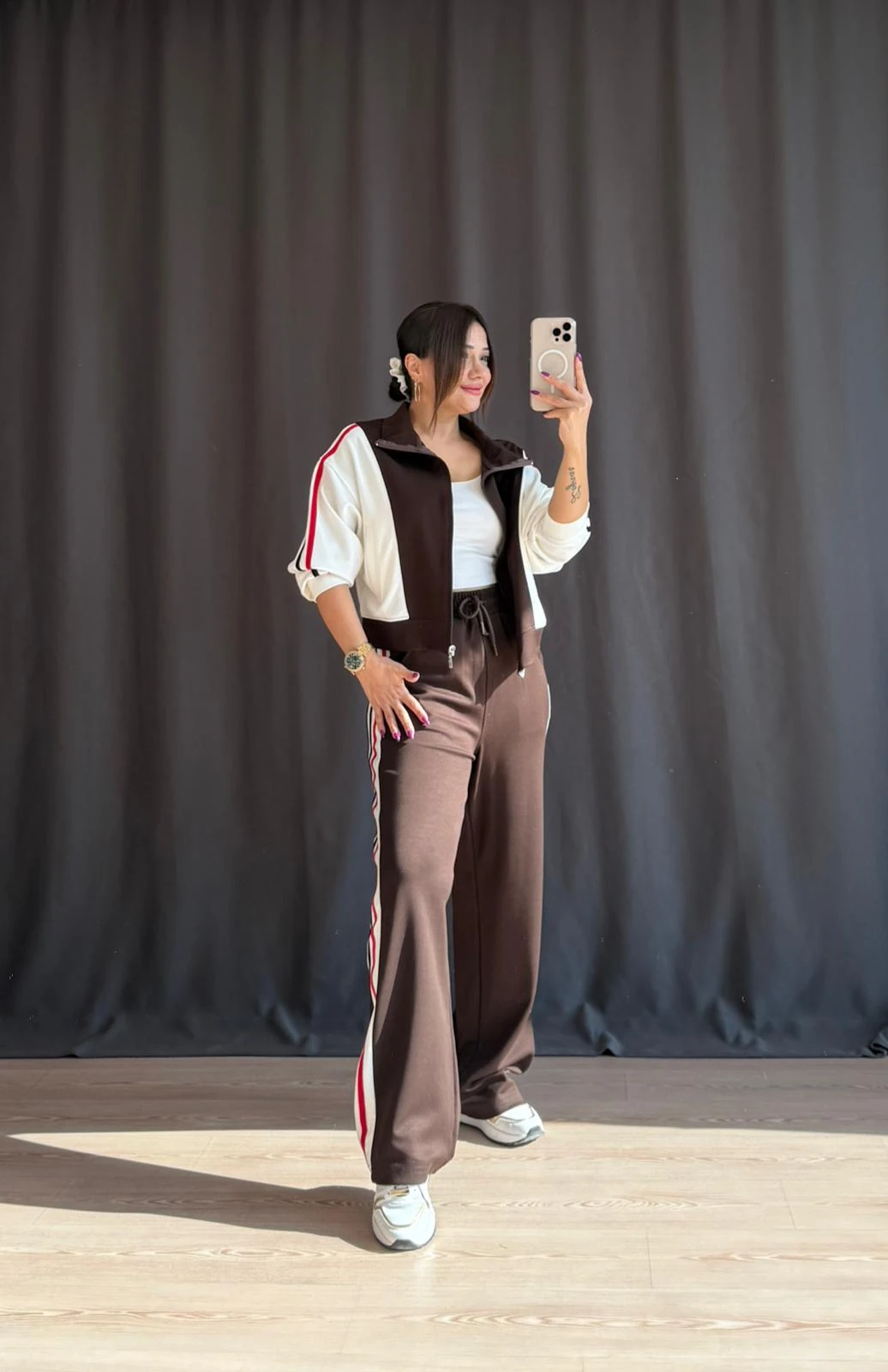 YAN ŞERİTLİ MODAL TAKIM